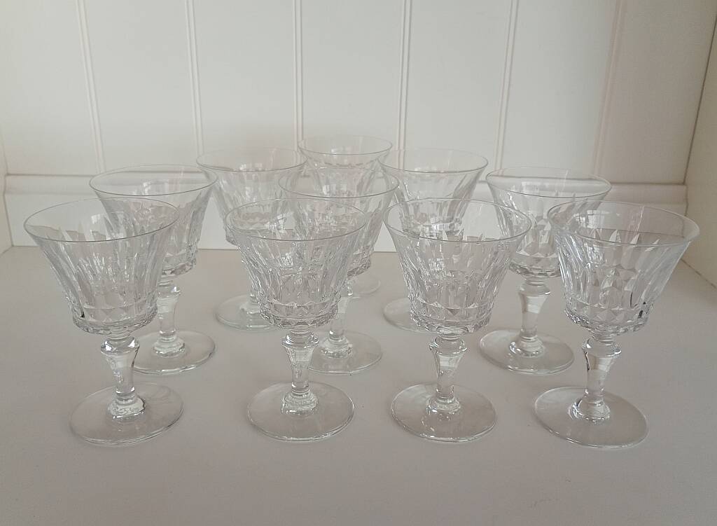Set of 10 Baccarat Piccadilly Cut Crystal White Wine / Port Glasses