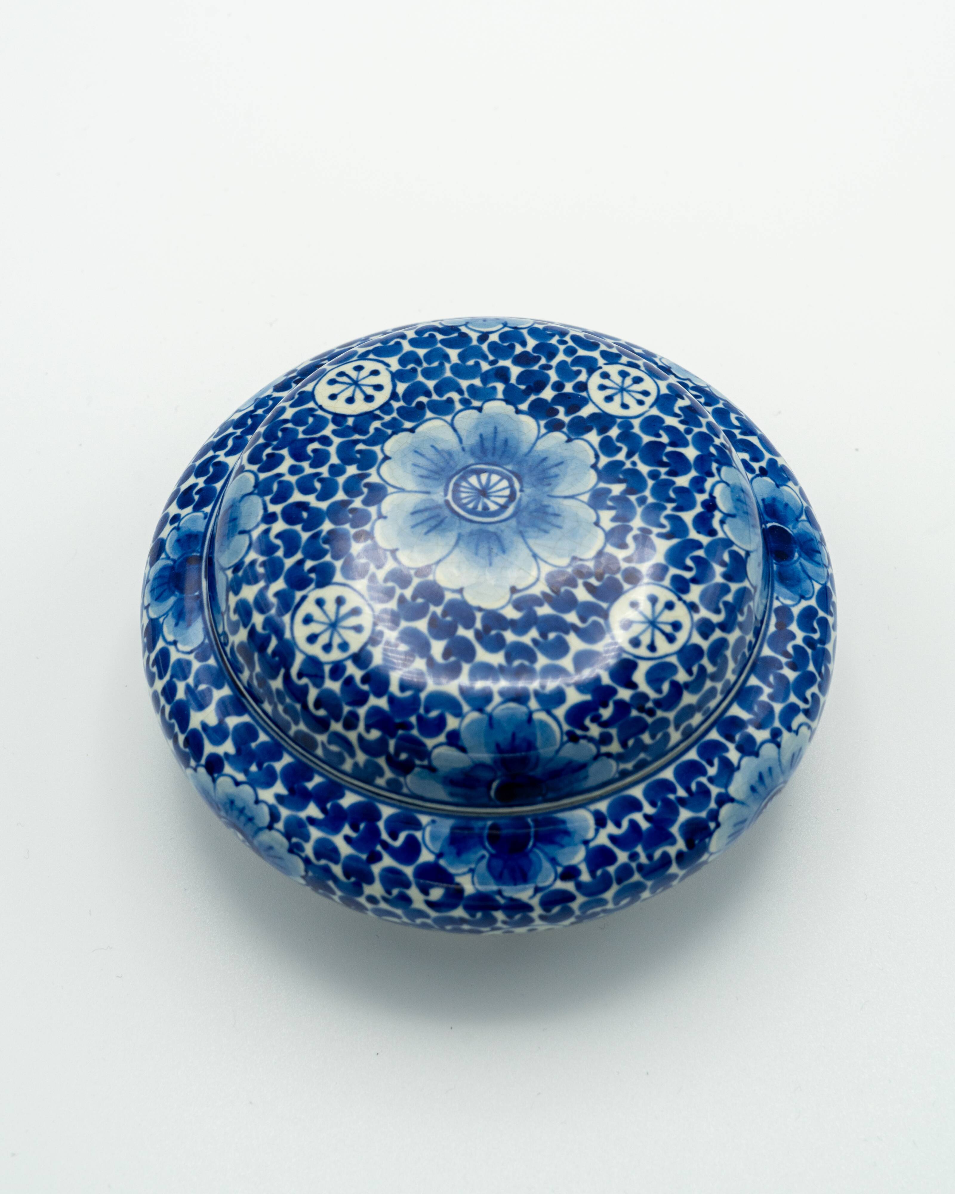 Vide-poche Delft, boîte en céramique peinte à la main bleu et blanc, 1953