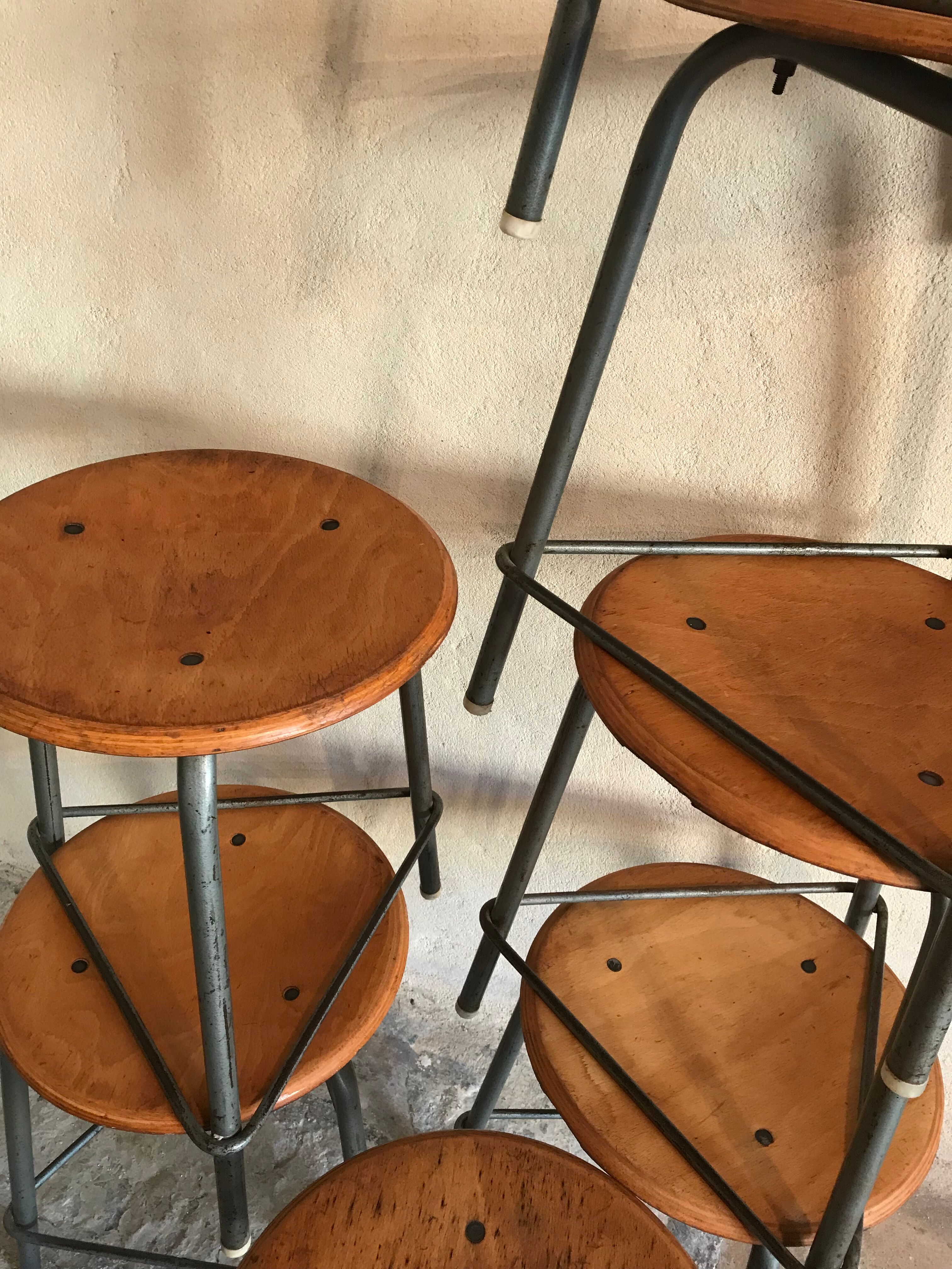 Lot de 7 tabourets tripodes vintage style industriel 1960-80’s