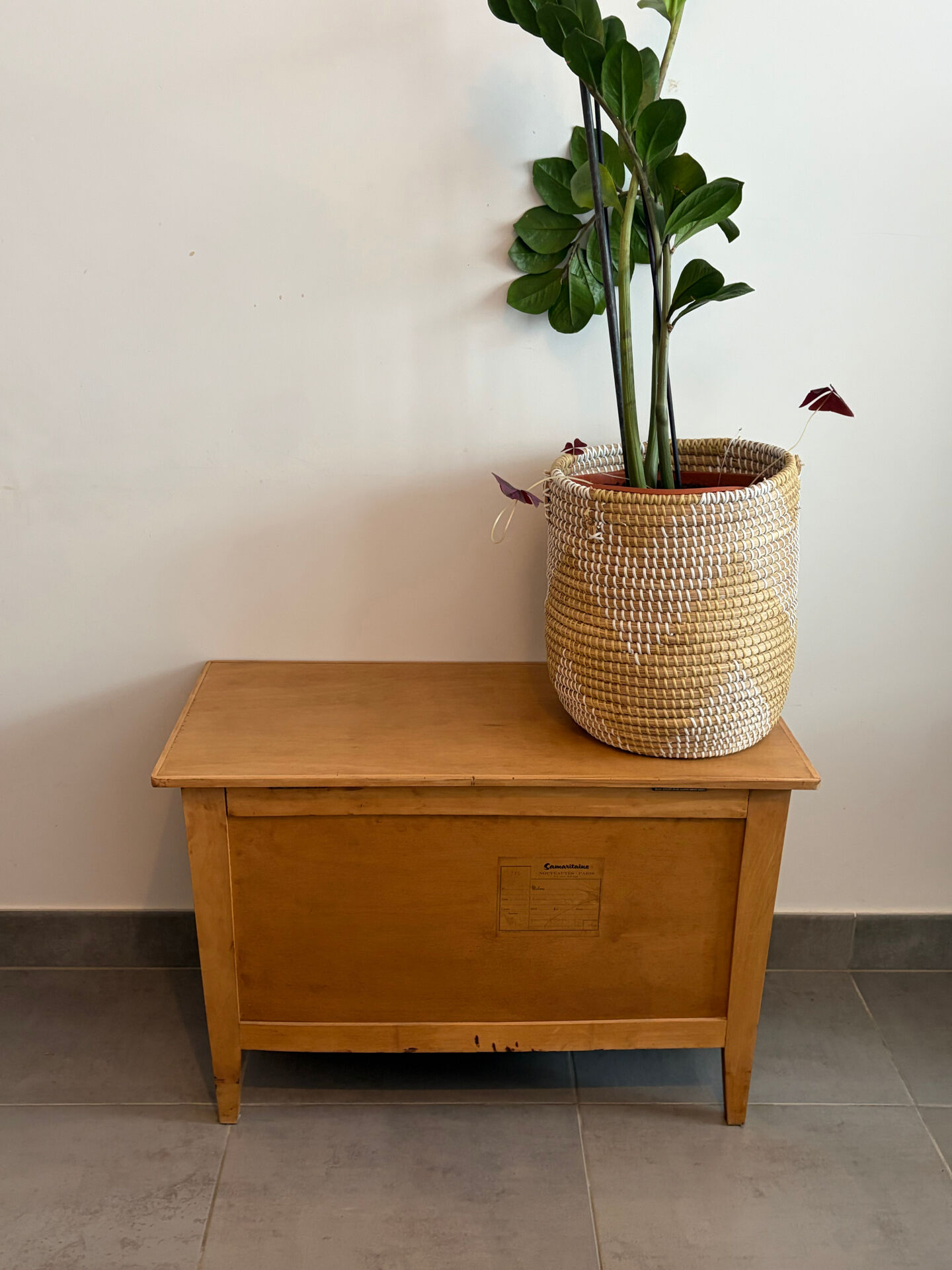 Vintage toy chest La Samaritaine