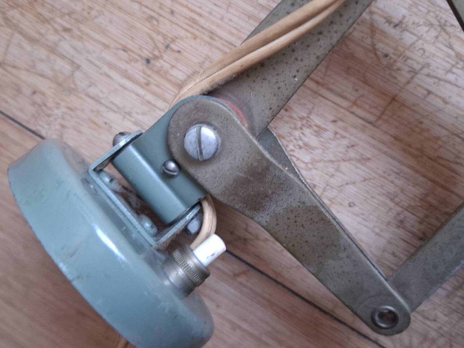 1950s extendable wall lamp