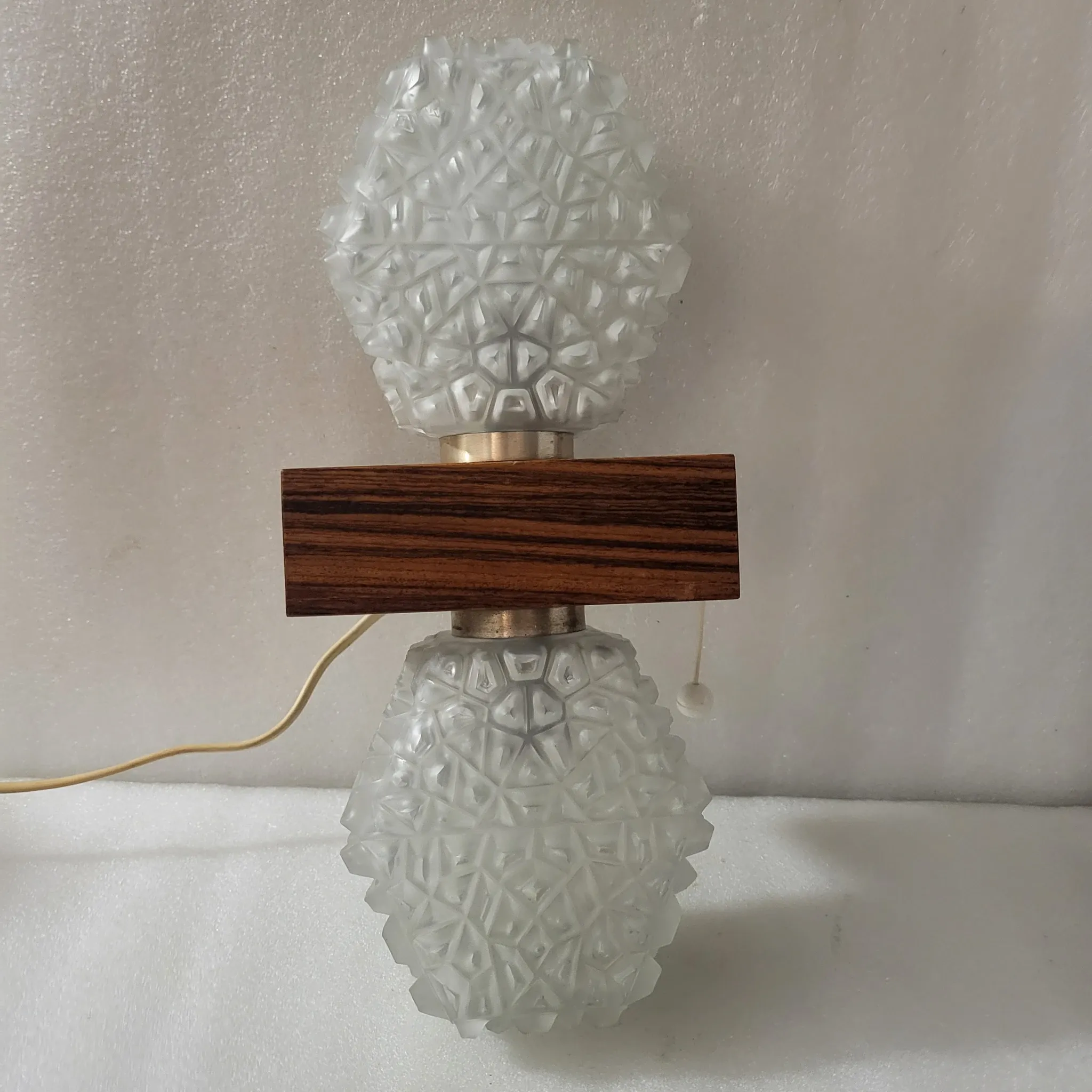 Set of 3 Temde Leuchten wall lights, Teck and frosted glass, 1950-60.