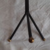 Free-standing ashtray