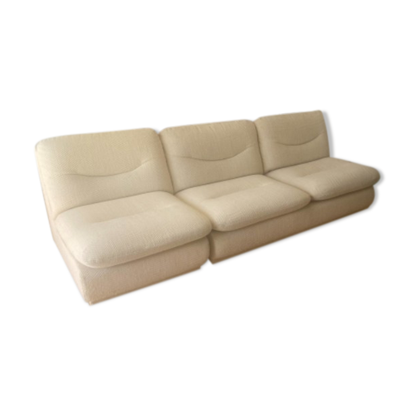 Meral production sofa