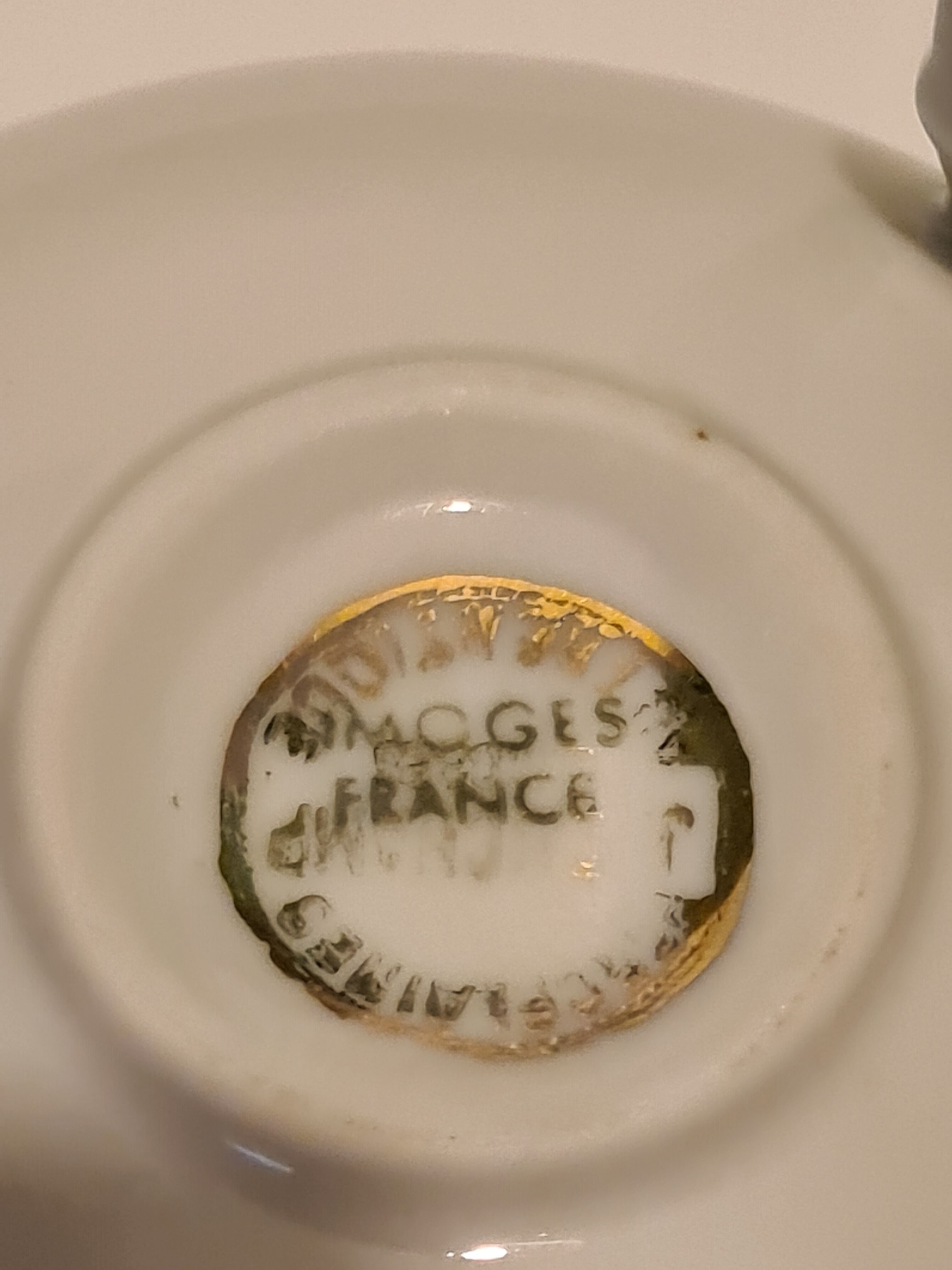 Limoges porcelain tripod décor decors gallant scene