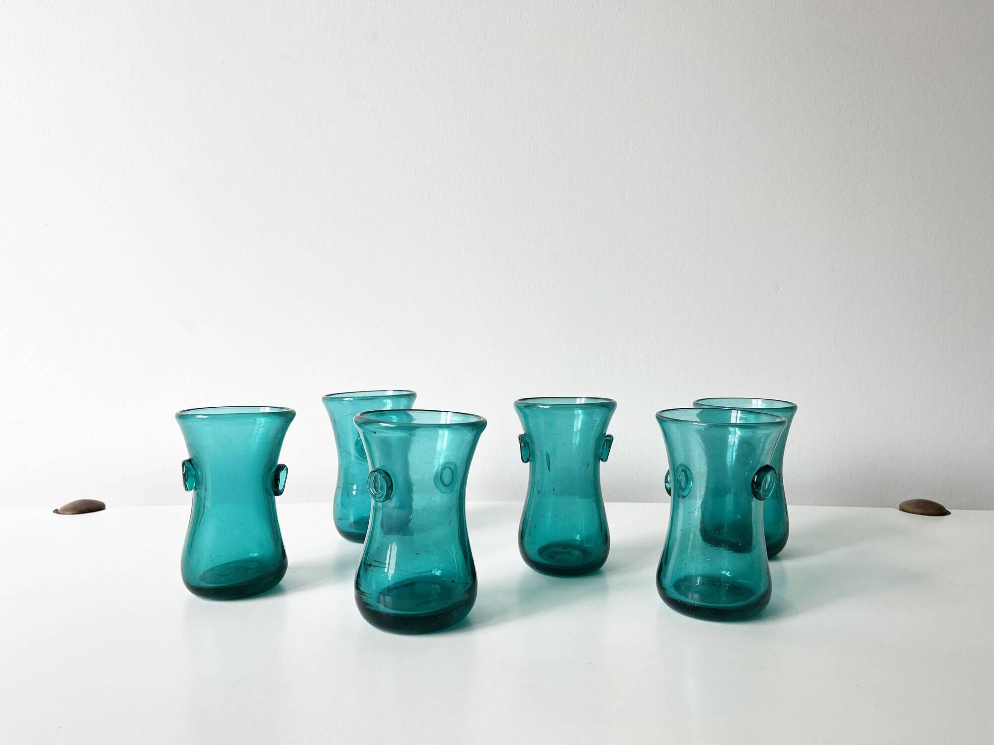 Set of bubble glass water glasses from the 1960s.