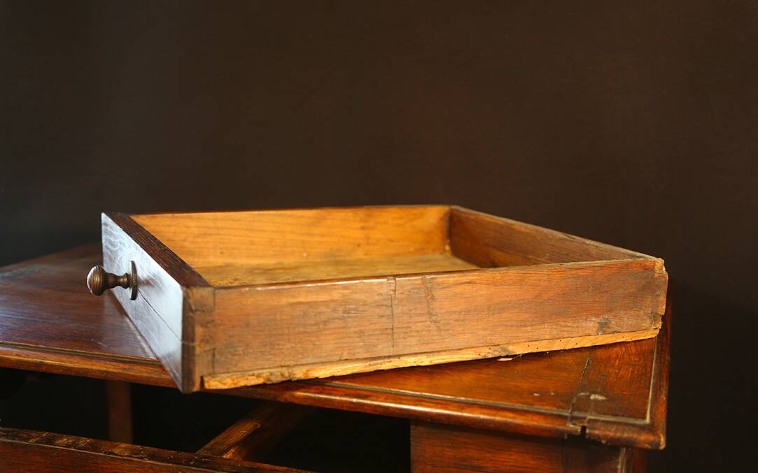 writing table 18th century
