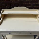 Dressing table toilet