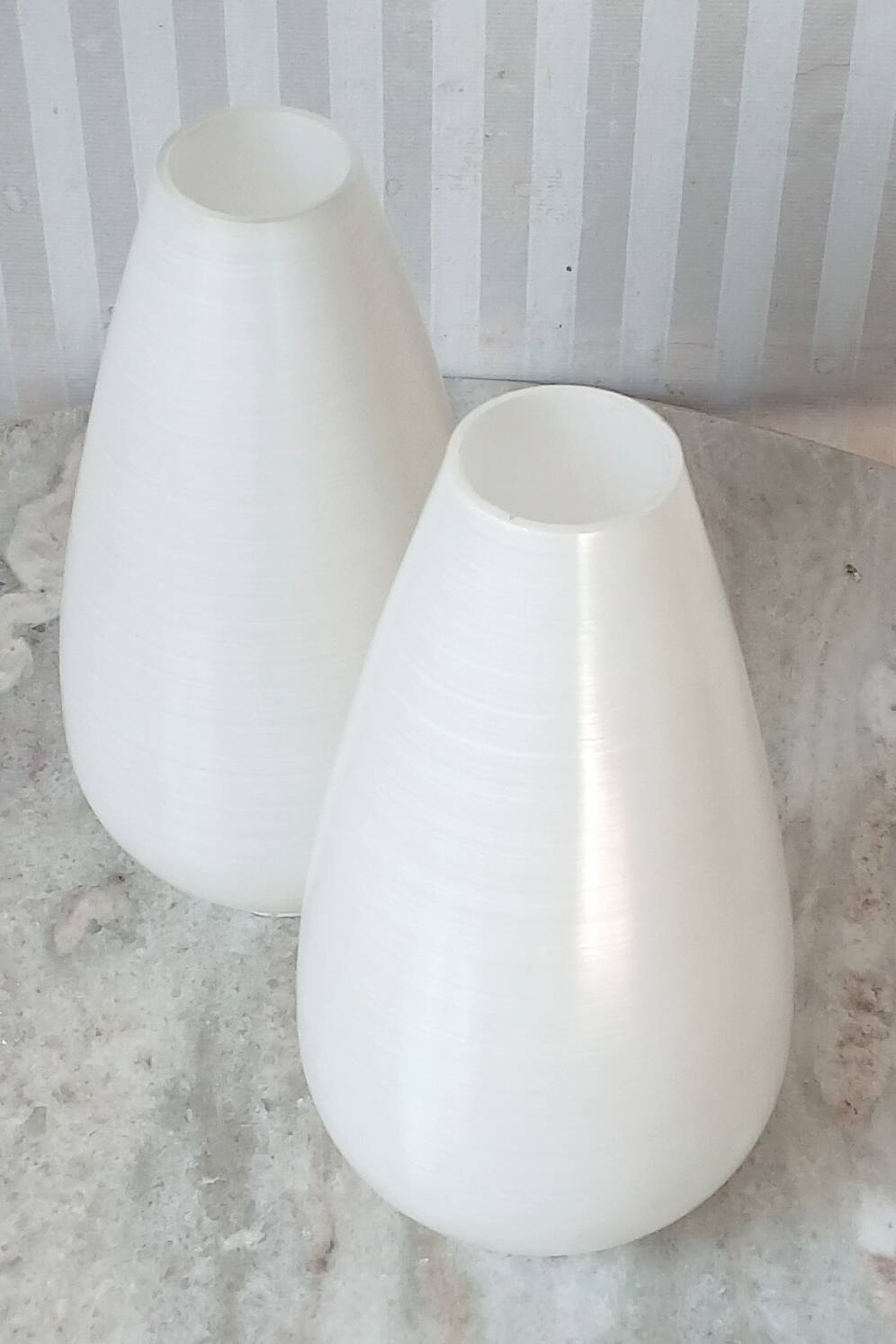 Set de 2 opalines tulipes 1960