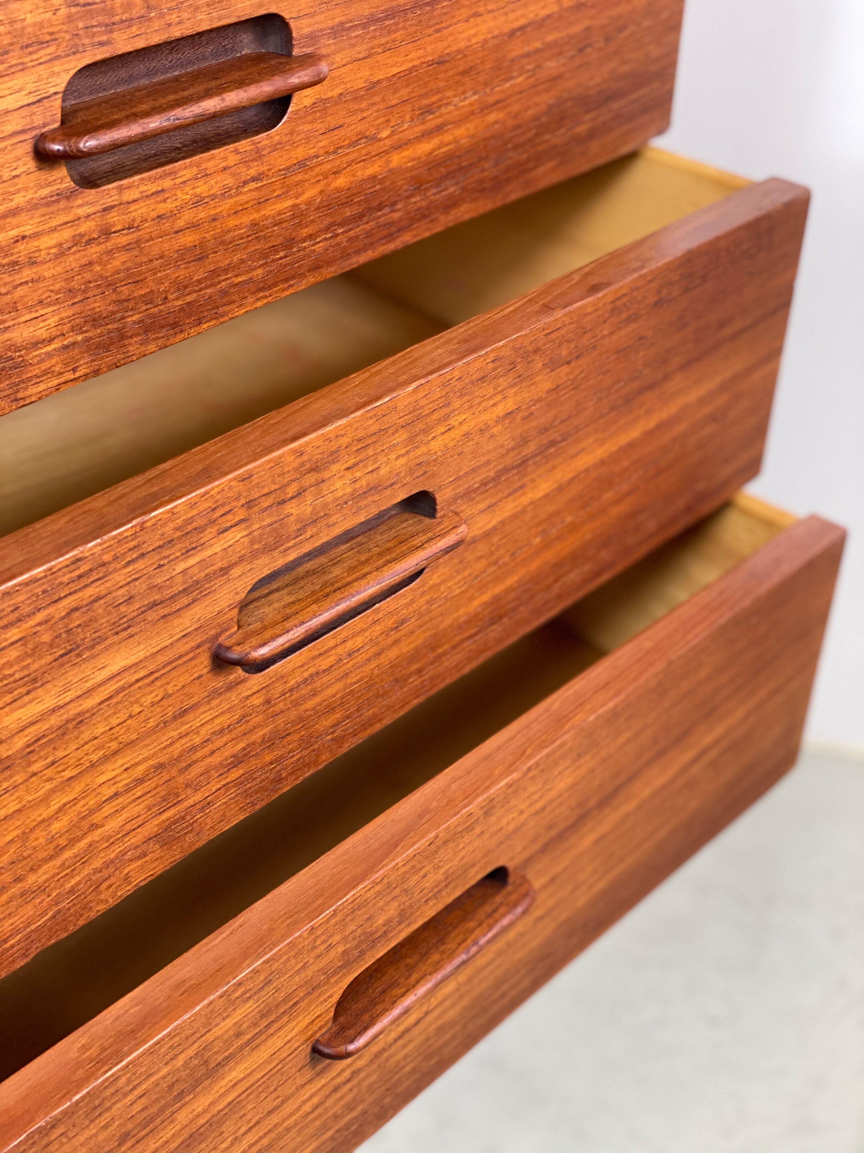 MidCentury Danish modern teak chest of drawers by Ejvind A. Johansson