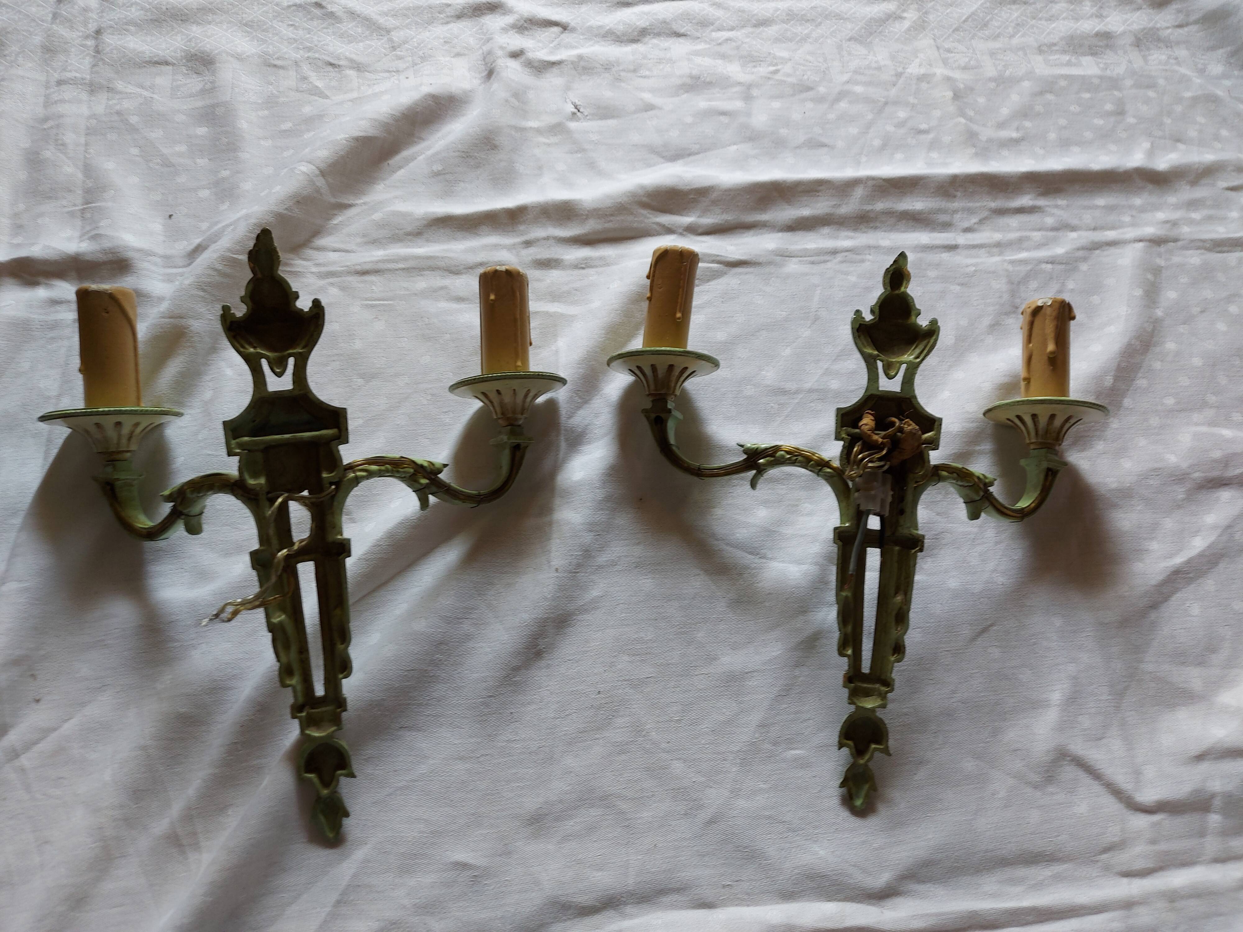 Paire d'appliques style Louis XVI