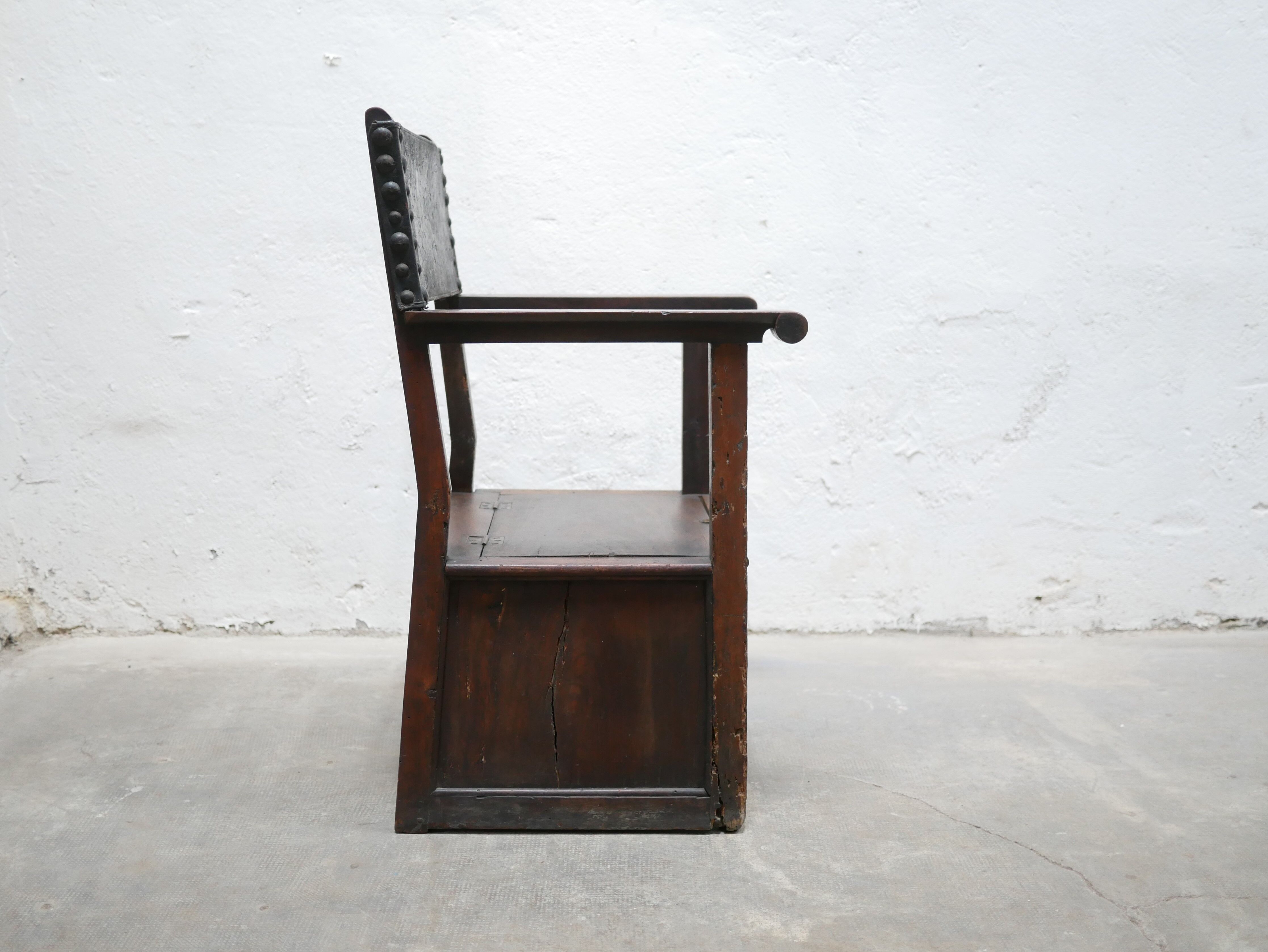 Wooden chest armchair, XIX th