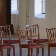 Set of 6 modern classic Danish dining chairs, oak with upholstered seats, 1950s.