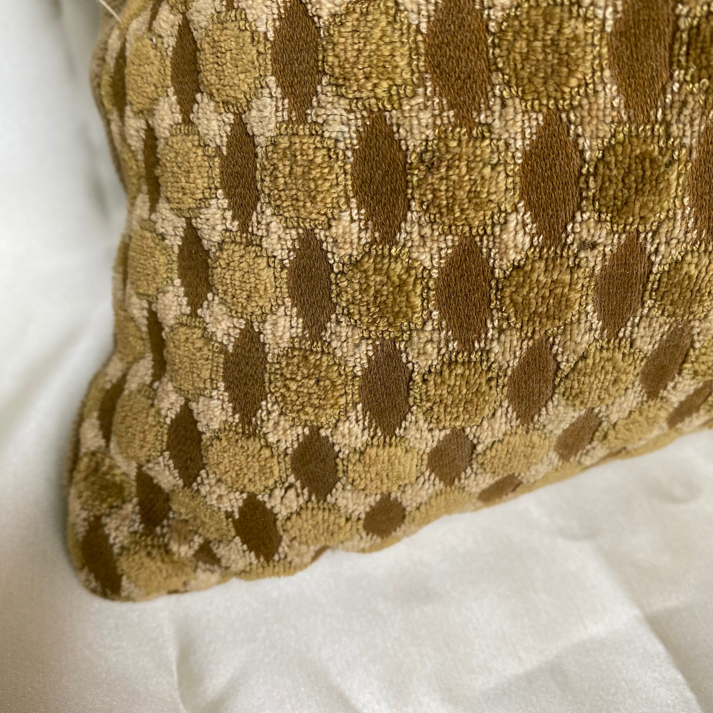 Coussin en velour vintage