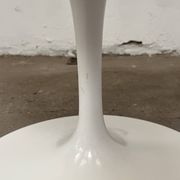 4 Tulip chairs by Eero Saarinen for Knoll