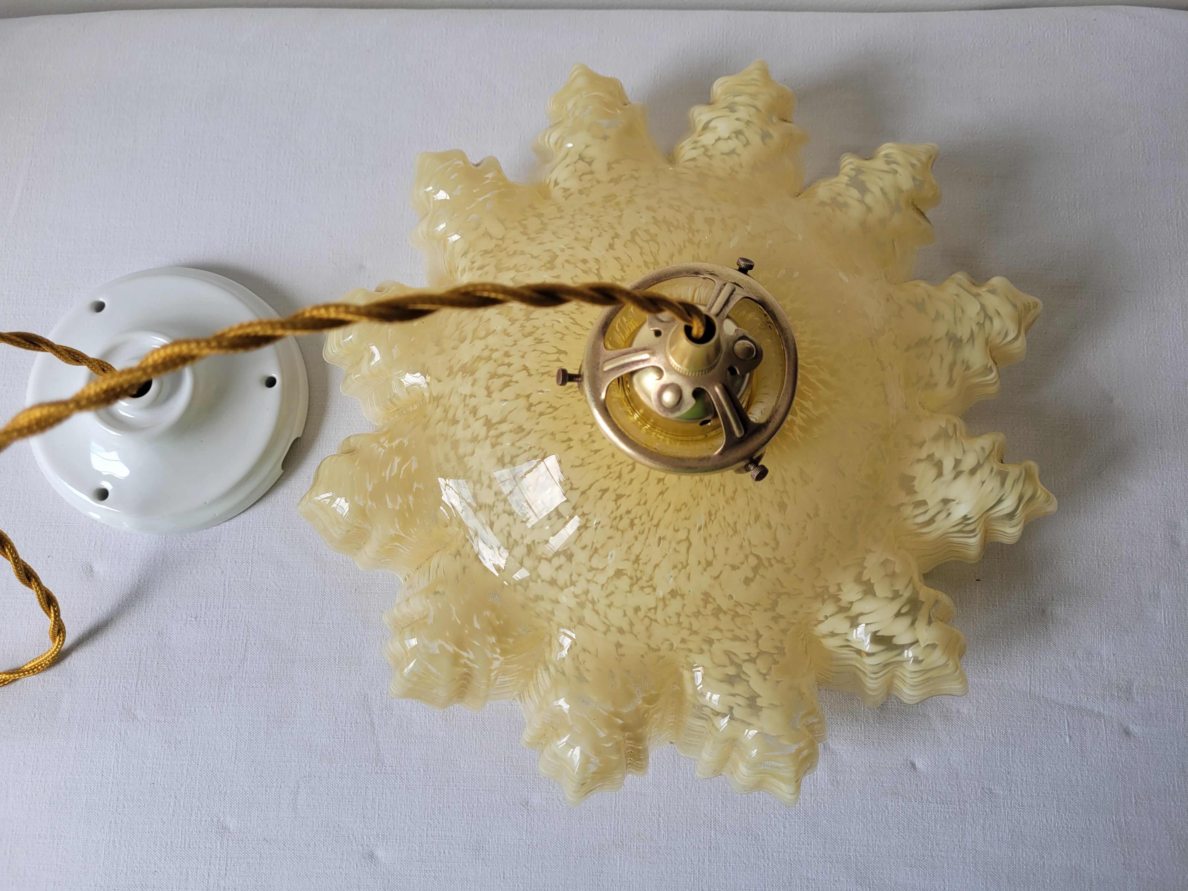 Suspension in yellow Clichy glass