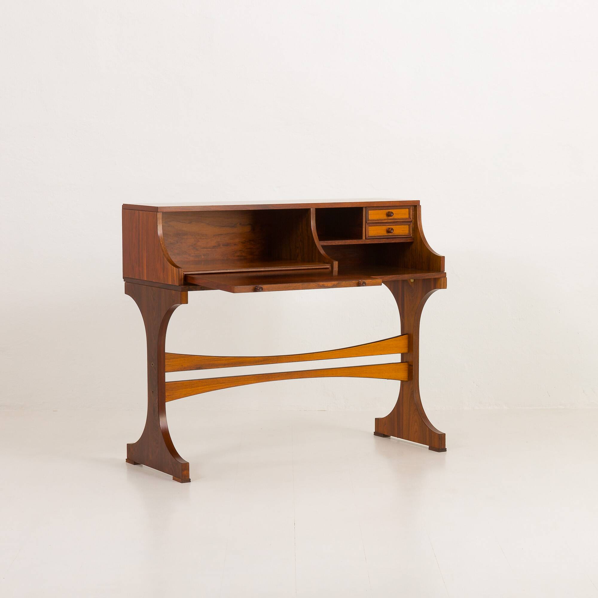 Bureau ou console en palissandre italien du milieu du siècle