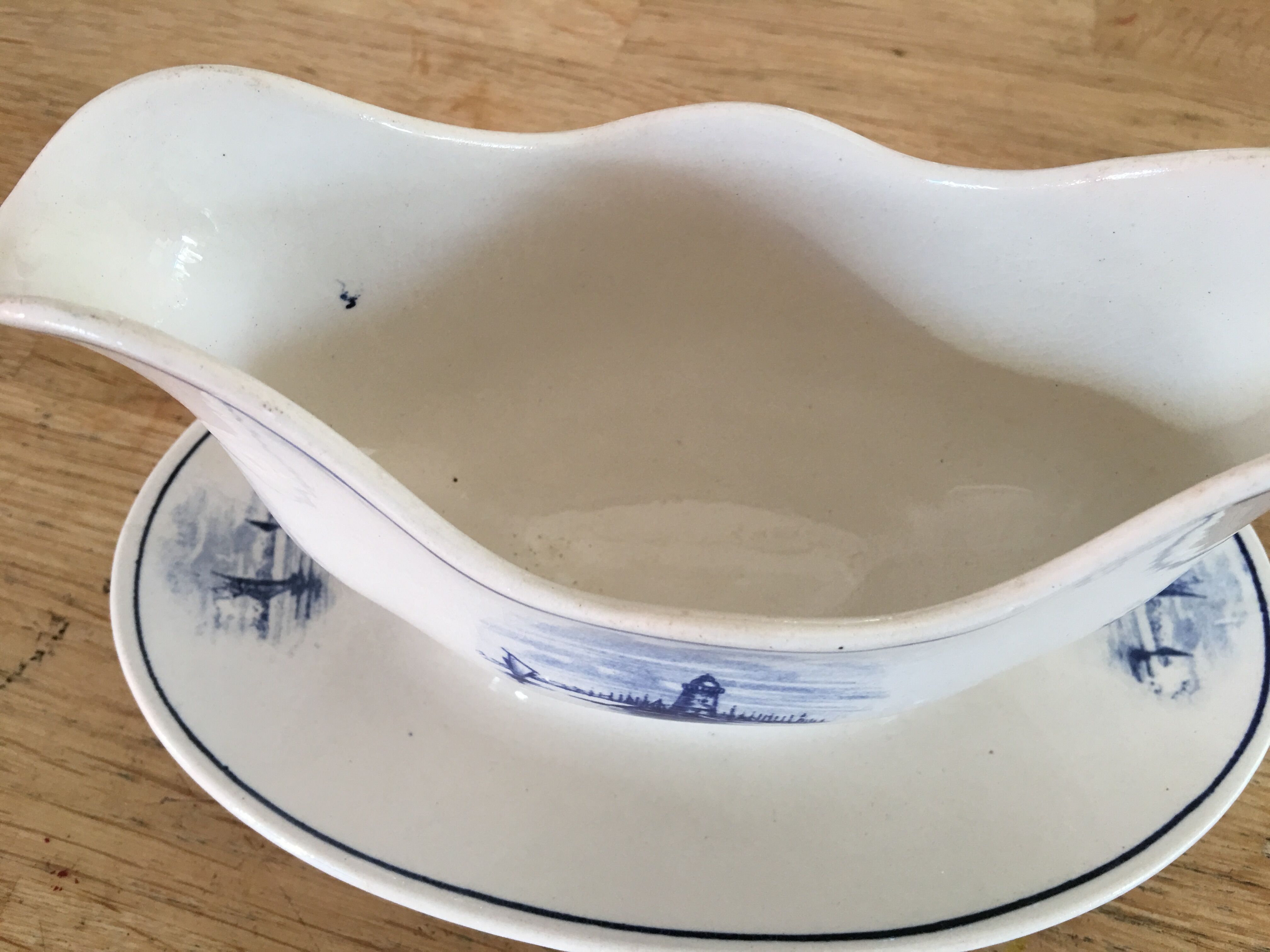 Dutch earthenware saucière, early XX