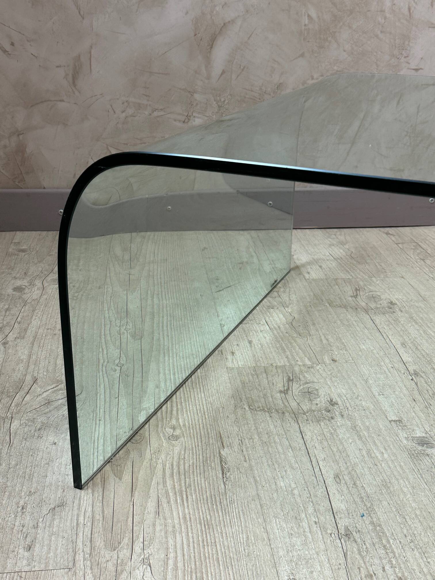 Reflex glass coffee table