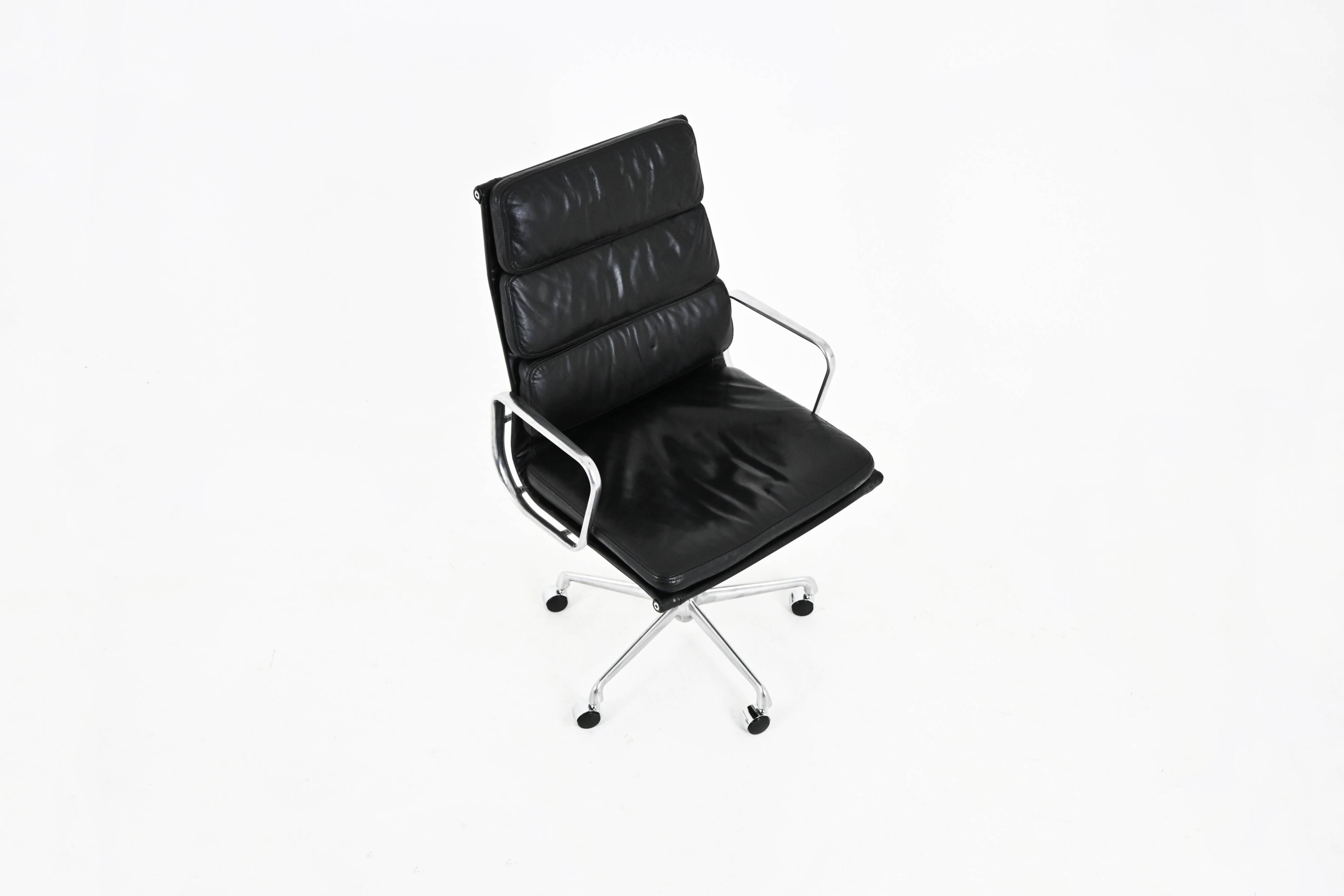 Office chair by Charles & Ray Eames for Herman Miller, 1970s