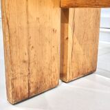 Banc en bois de pin de Charlotte Perriand pour Les Arcs