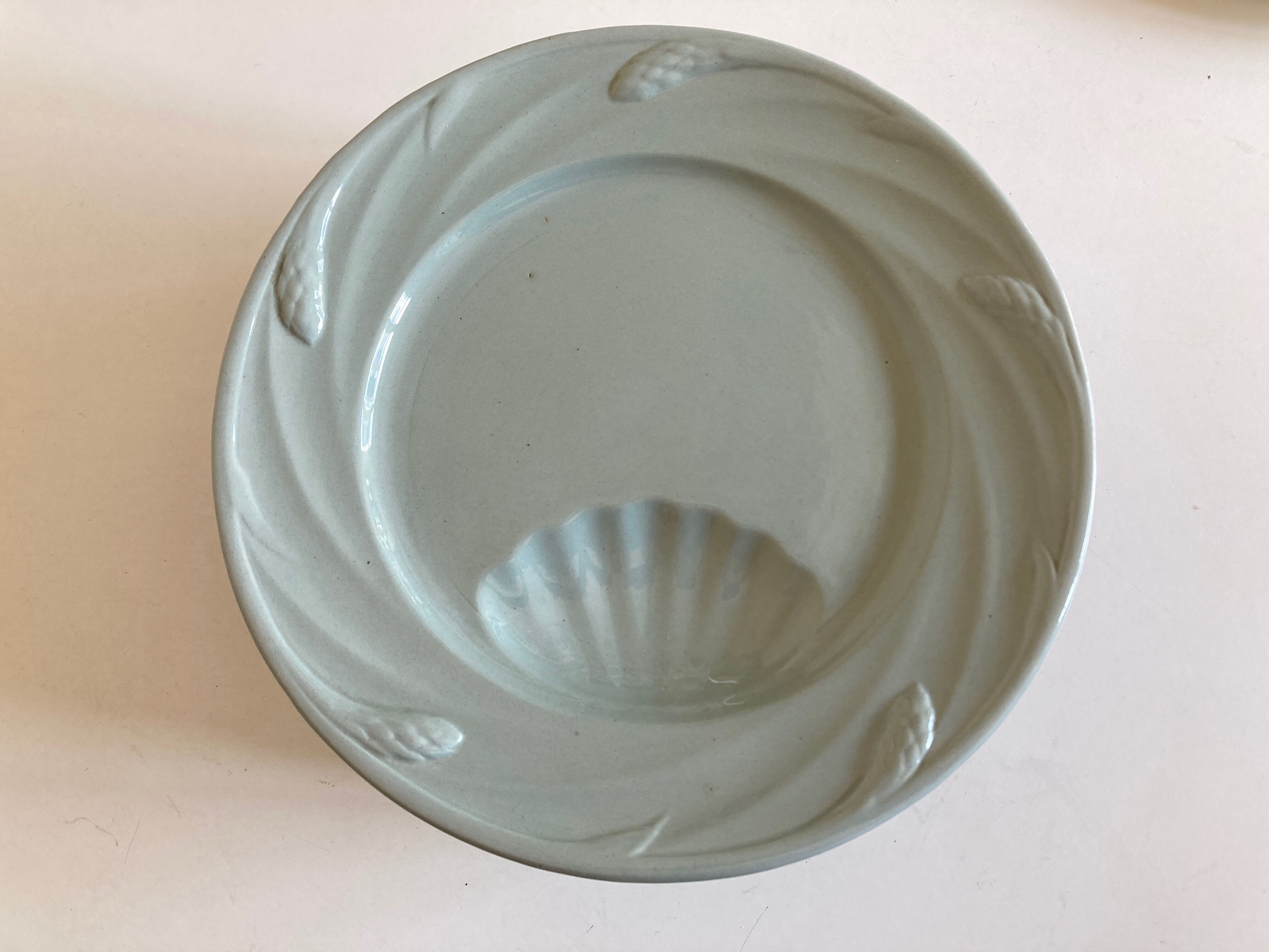 Set de 6 assiettes céladon de Sarreguemines 1950