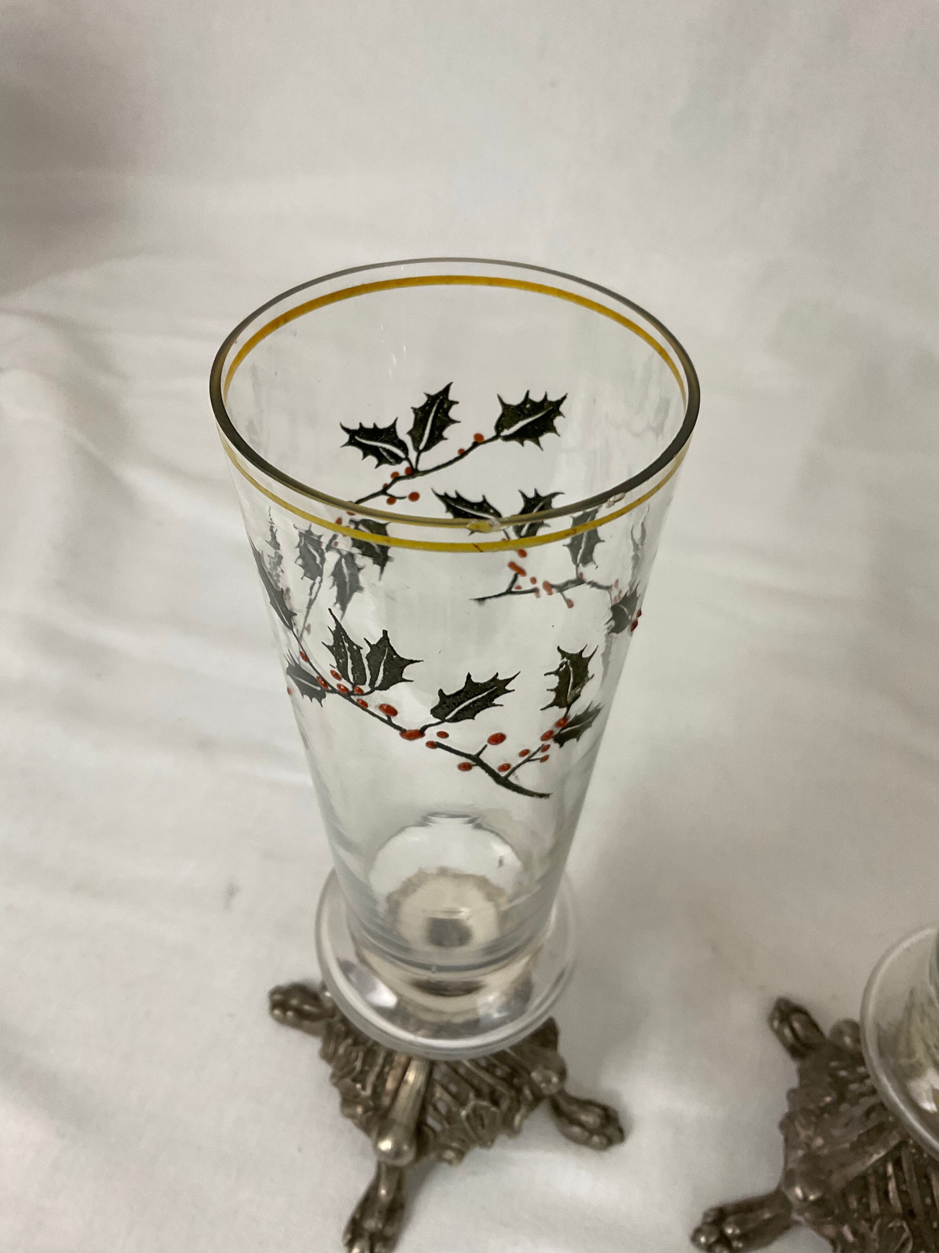 Pair of glass soliflore vases in glass enamelle foot claw in regulates napoleon III