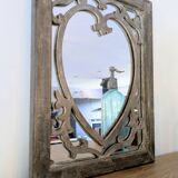 Wooden mirror with heart motif – natural patina