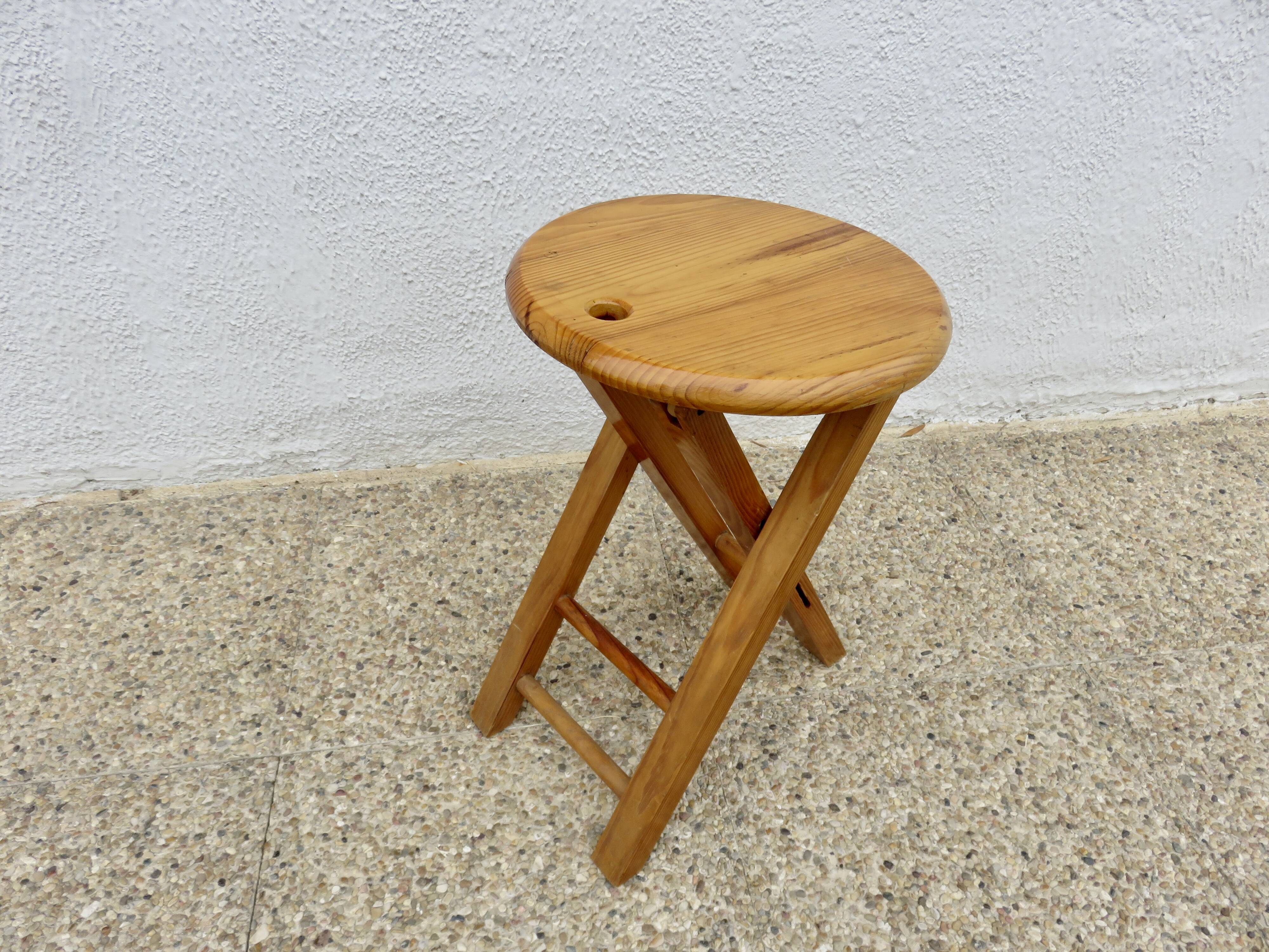 Tabouret pliant dans le style de Roger Tallon ou Adrian Reed, vers 1970