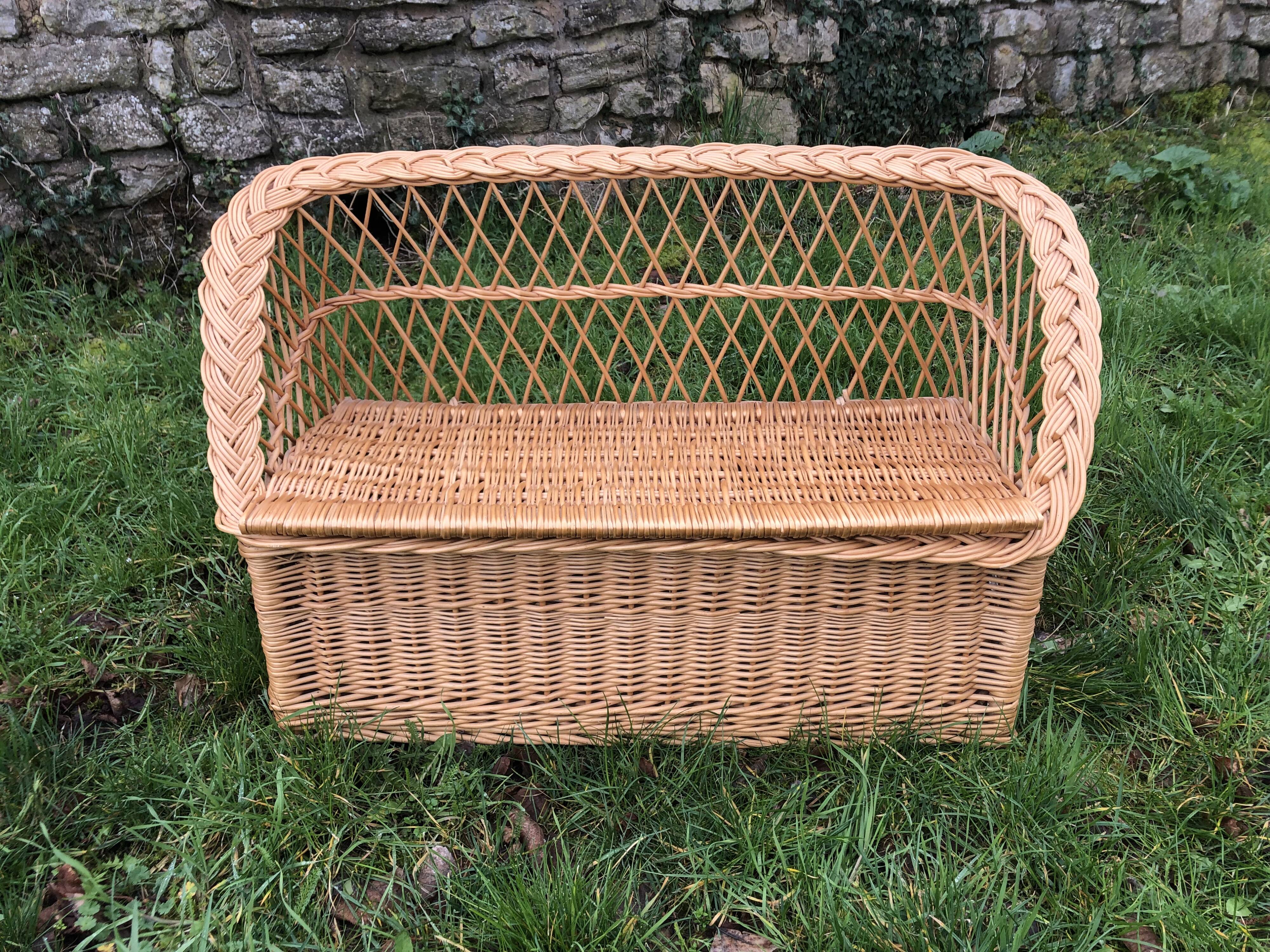 Vintage 60s rattan storage bench