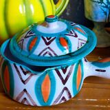 Ceramic fondue pot
