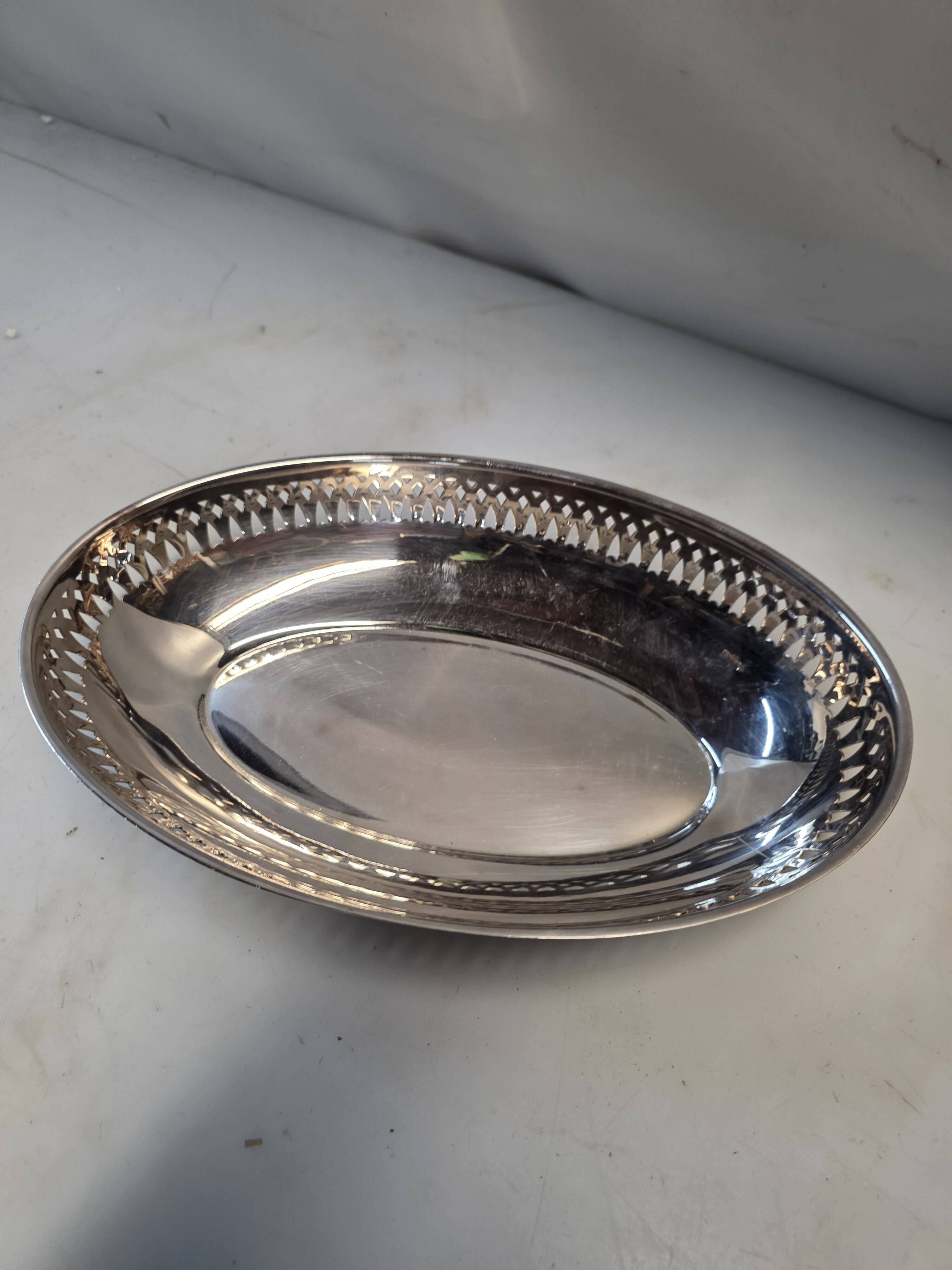 Silver-plated metal centrepiece, Ercuis mid-20th century.