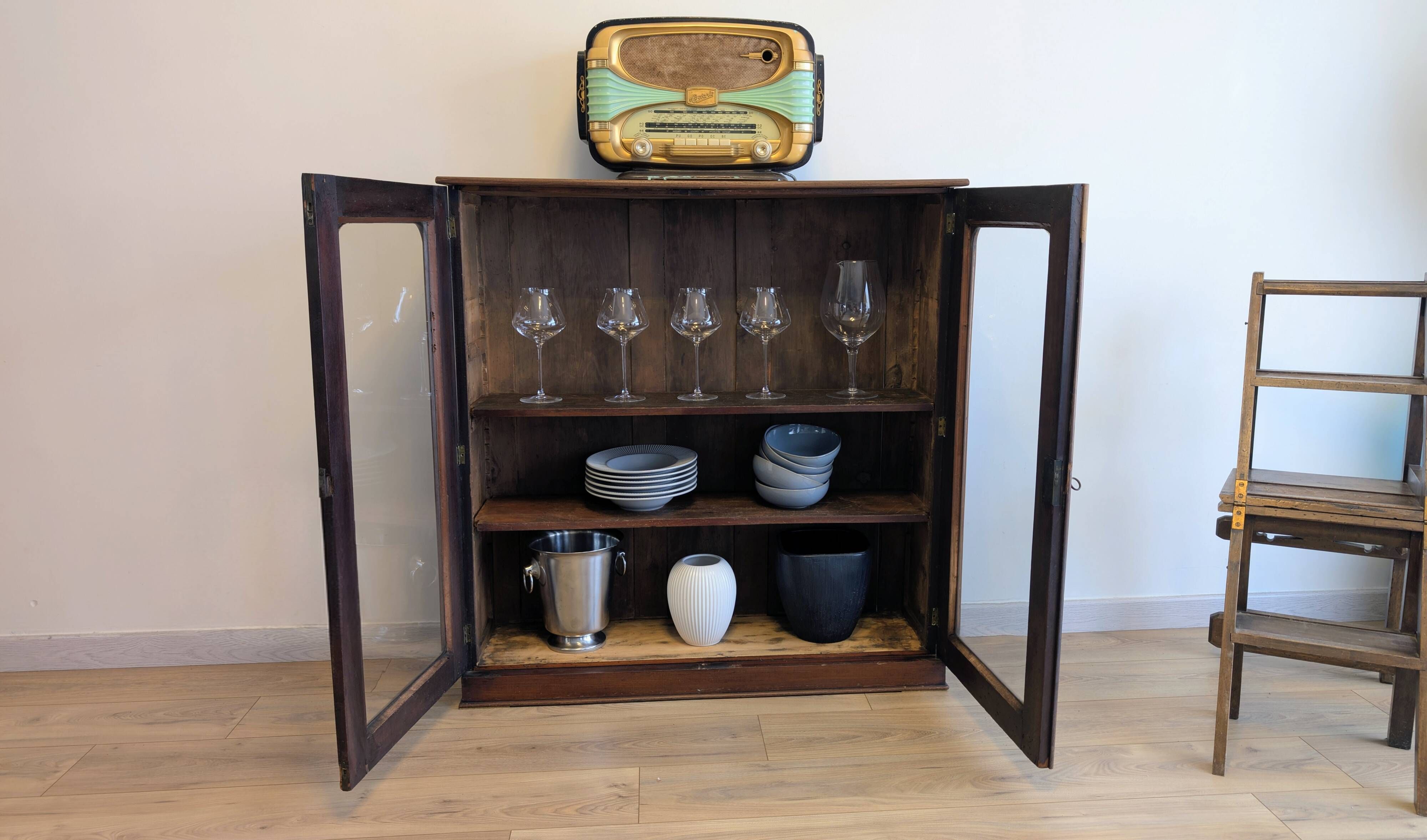 Victorian English mahogany display cabinet, elegant showcase furniture.