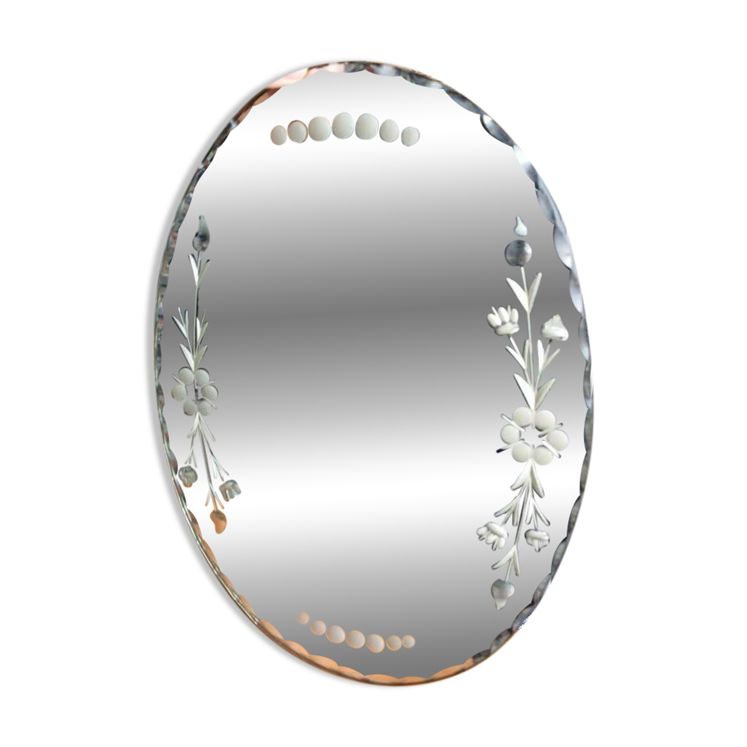 Vintage bevelled oval mirror – Floral engravings