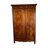 Armoire Louis XV en merisier