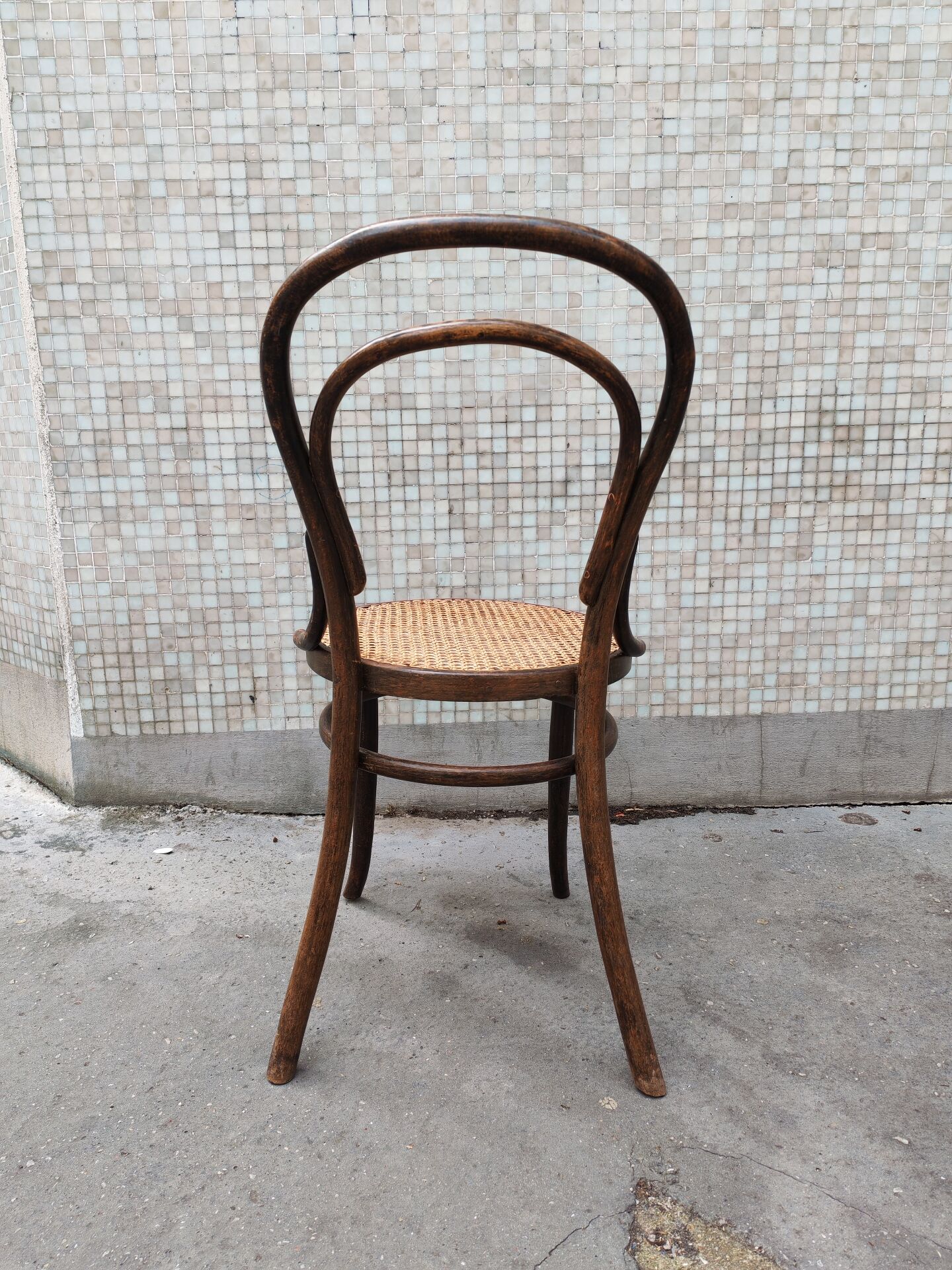 Chaise bistrot ancienne en bois courbé modèle18  Thonet