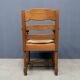 Ensemble de deux fauteuils en chêne néerlandais avec sièges en paille.