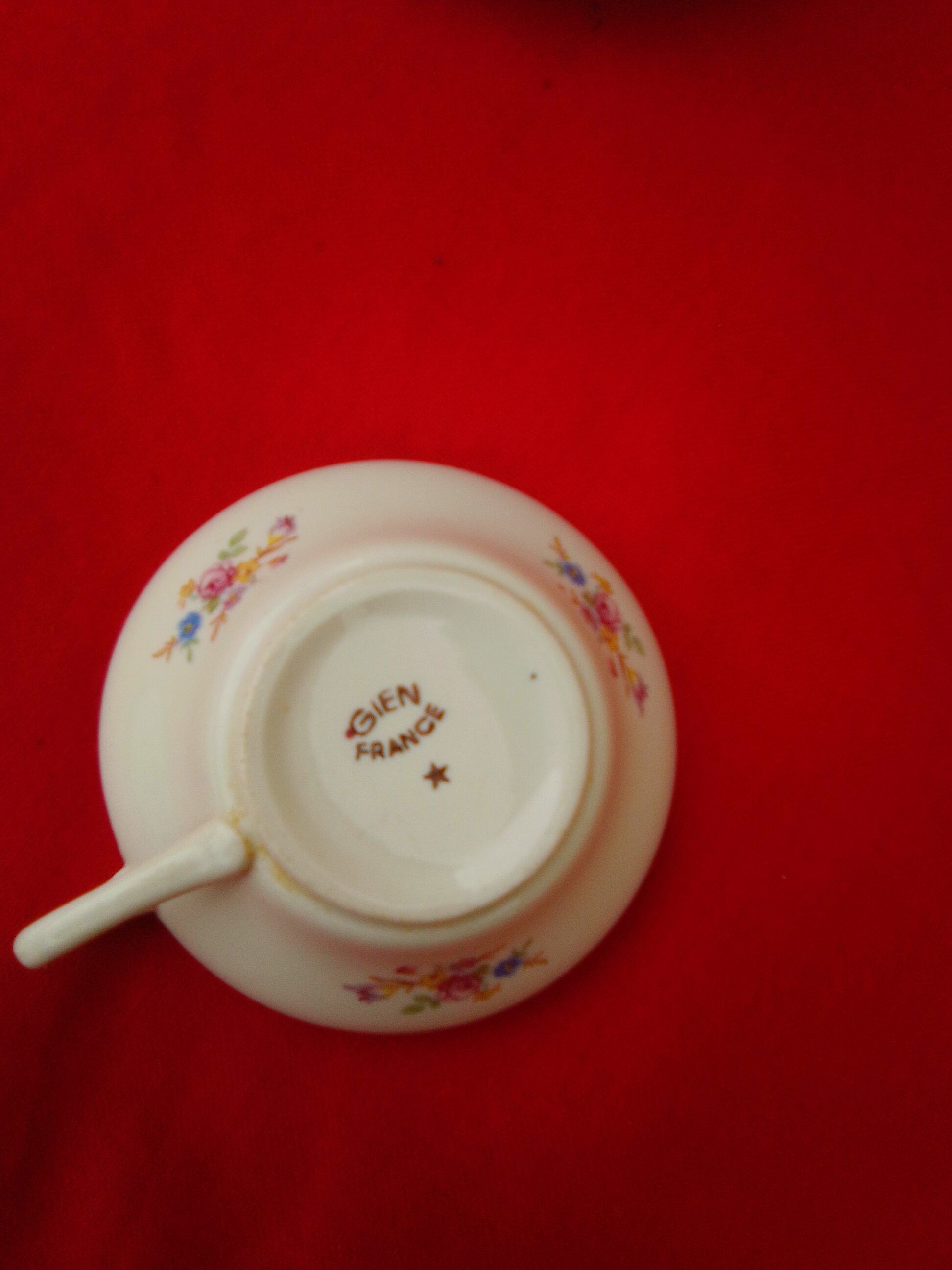 6 coffee cups with saucer in gien faience