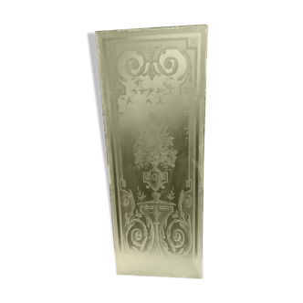 Engraved glass