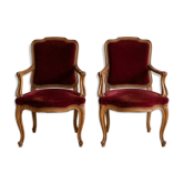 2 fauteuils style Louis XV de style classique en bois et velours bordeaux