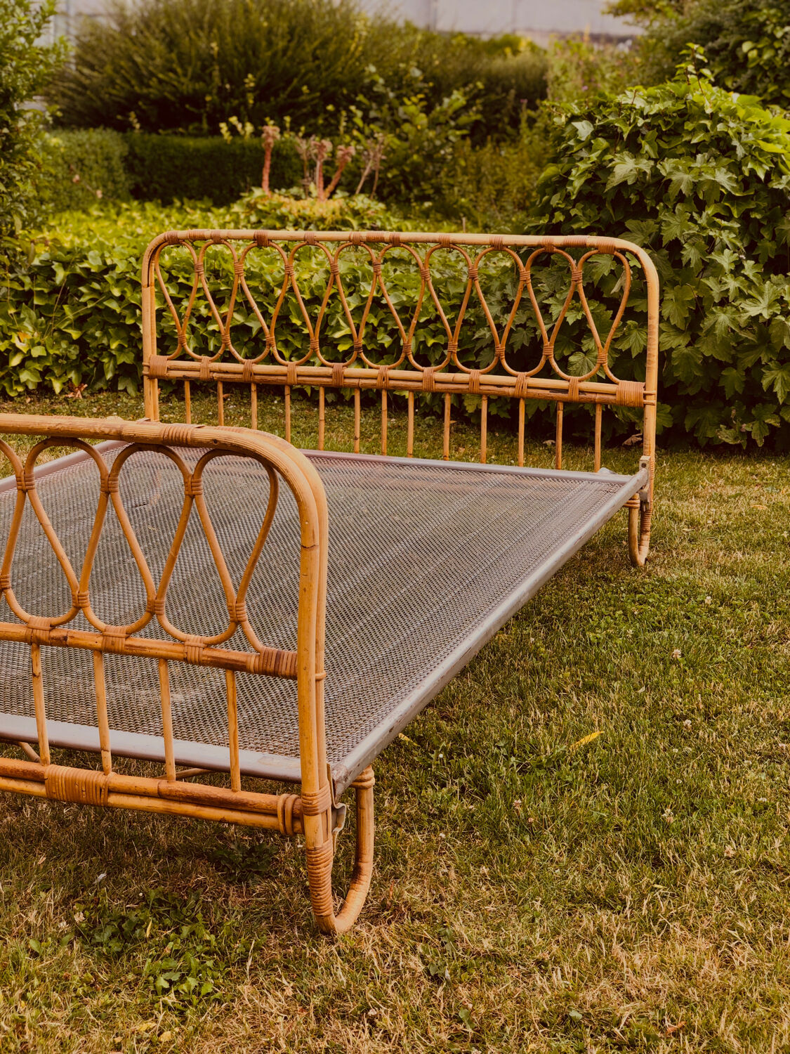 Bamboo bed 60s