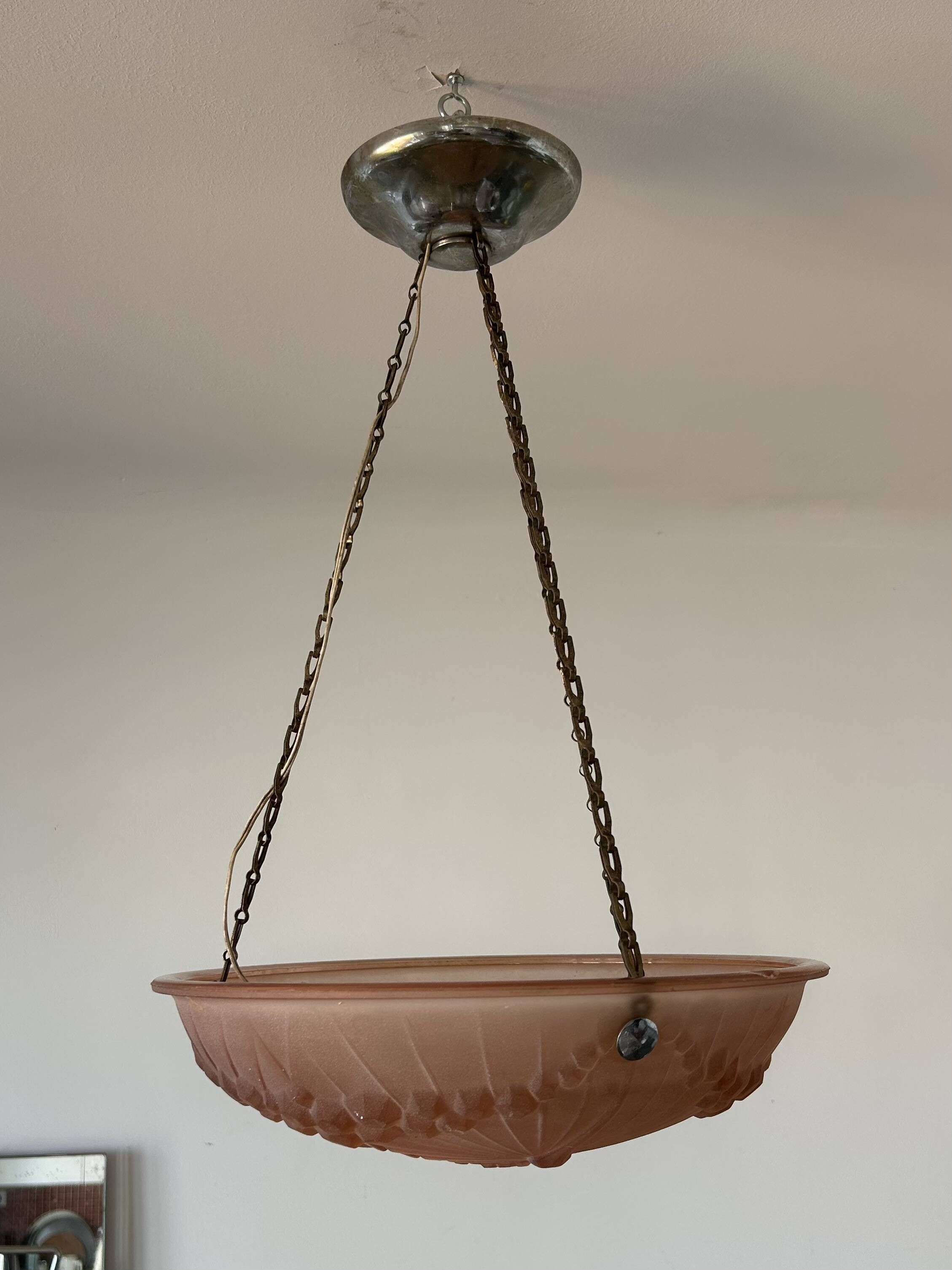 Suspension, antique Art Deco basin
