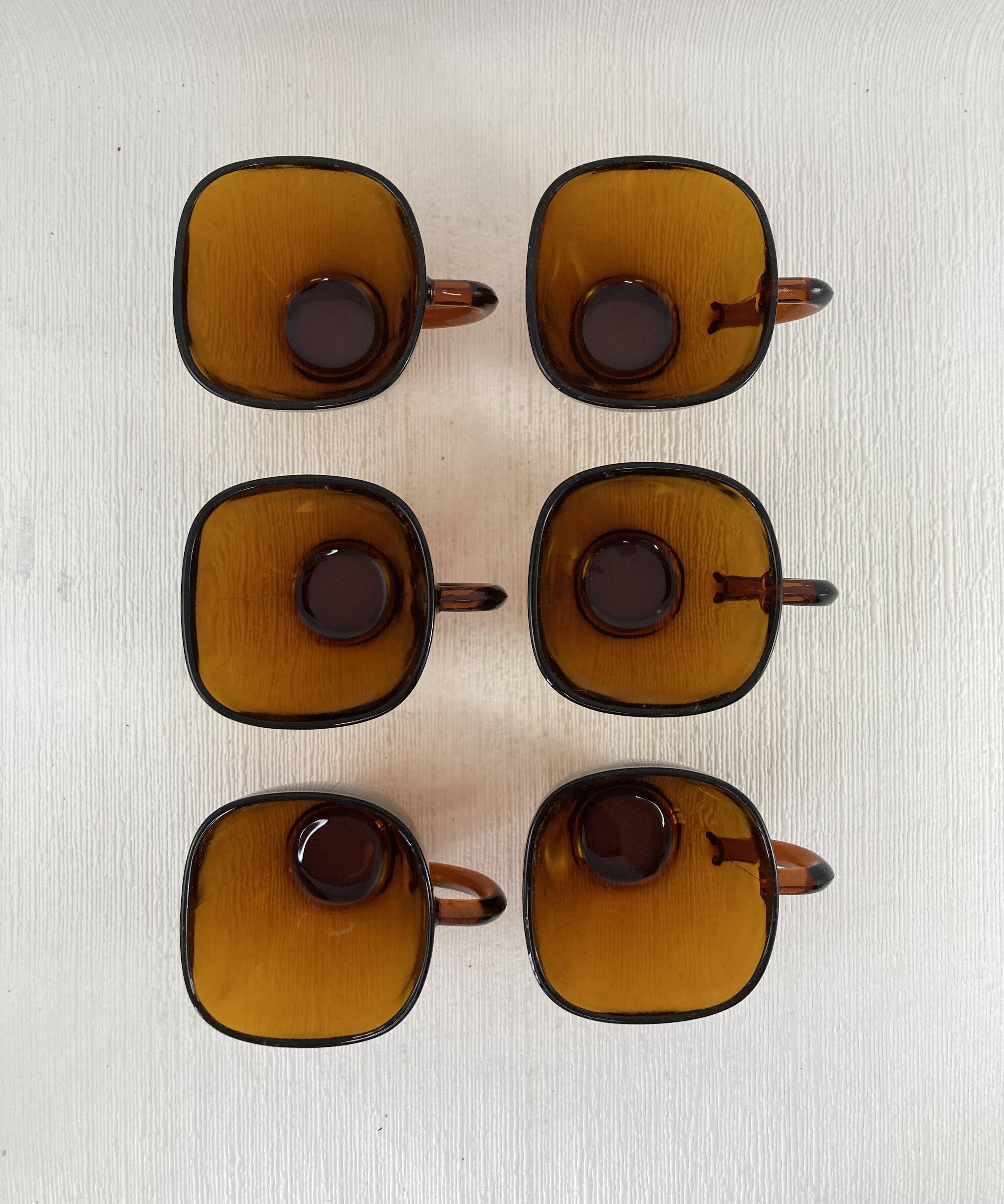 Service of 6 coffee cups and saucers Vereco amber glass design 1970