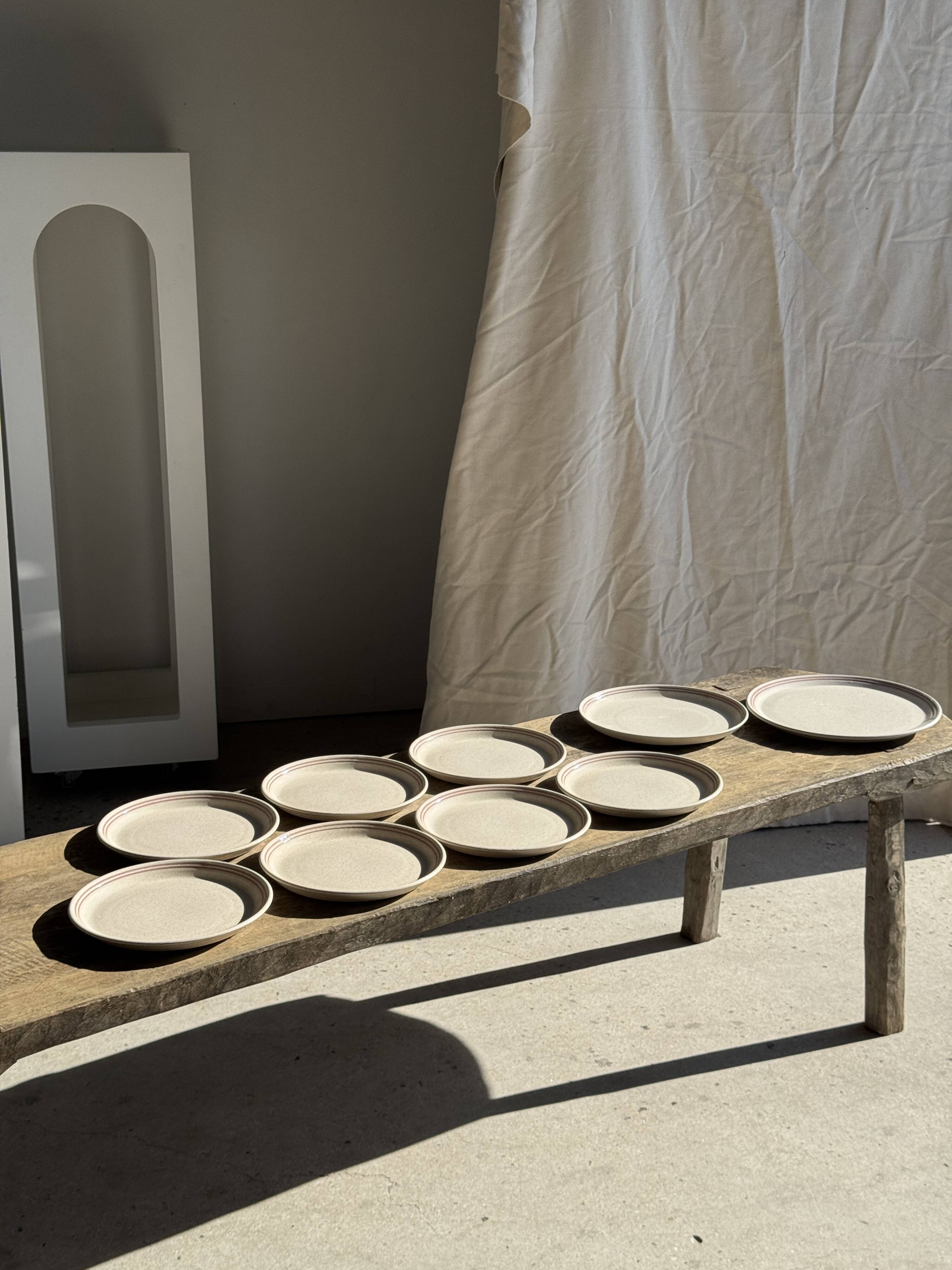 Lunéville table service Art Workshop 8 plates and 2 serving dishes
