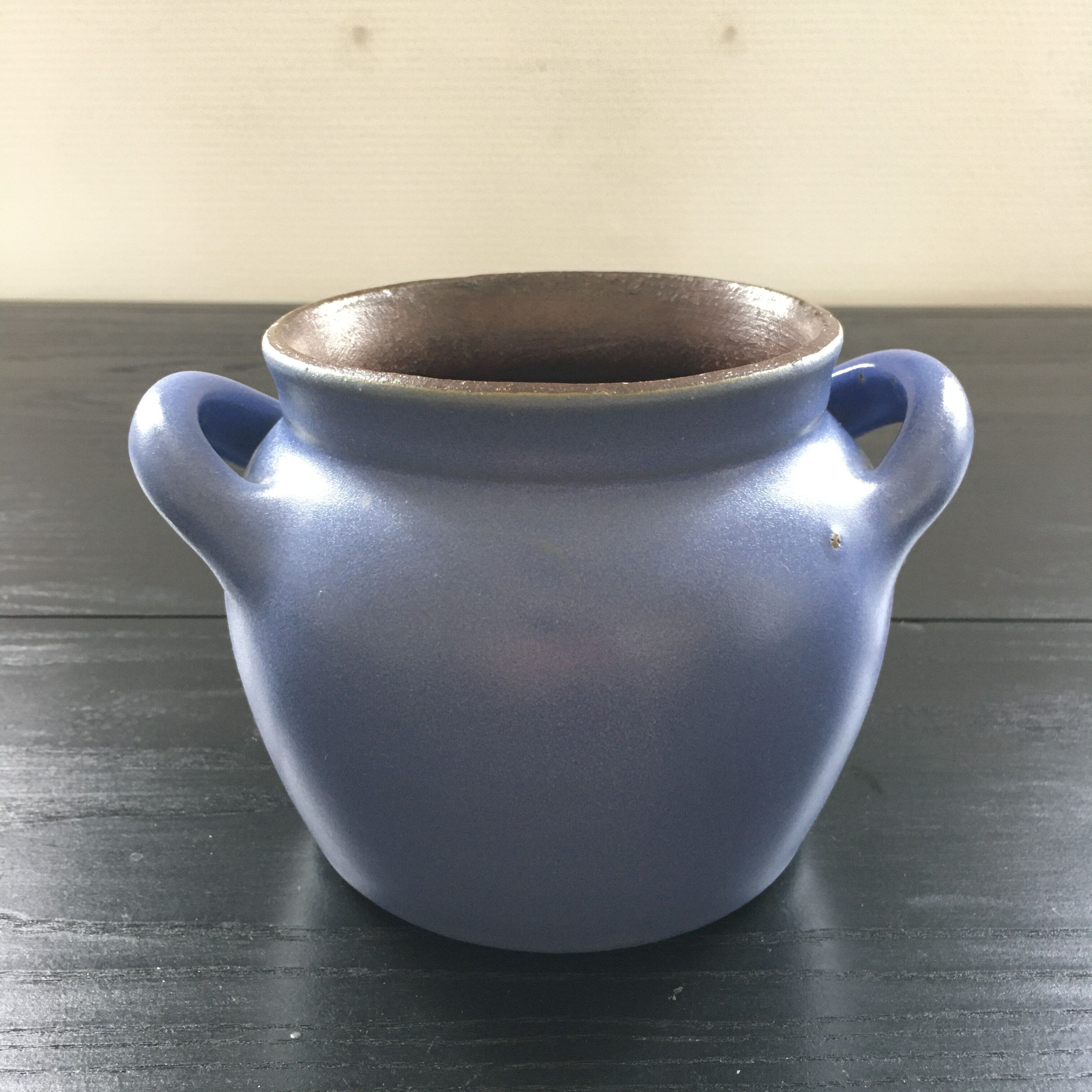 Blue sandstone pot