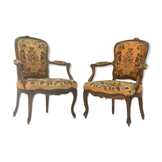 Paire de fauteuils de style Louis XV