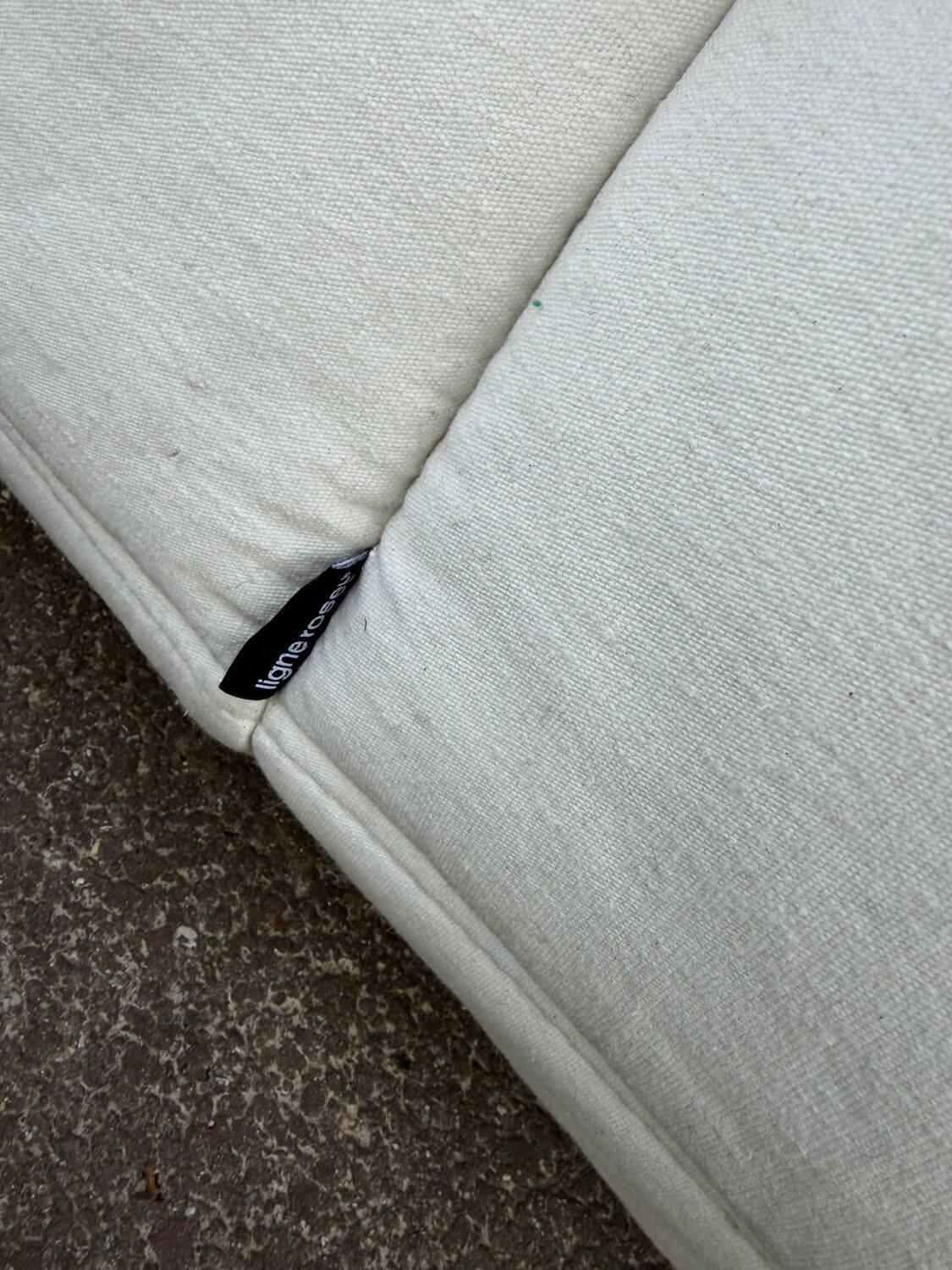 Vintage Togo pouf ottoman - Ligne Roset