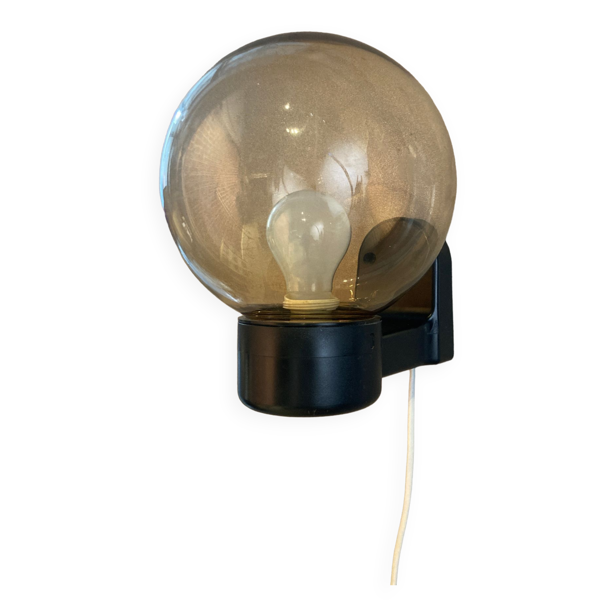 Outdoor wall lamp