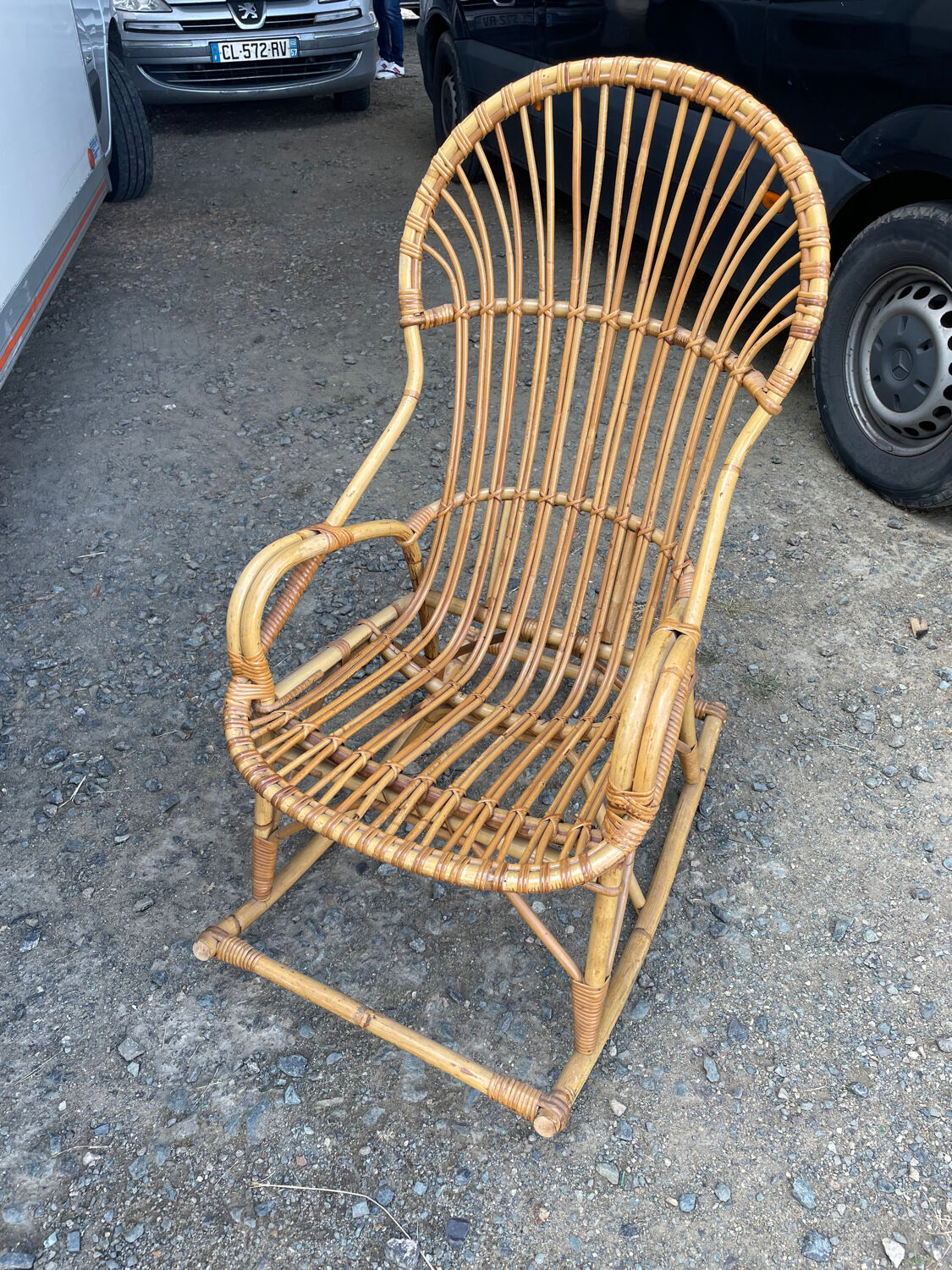 Rocking chair in adult rattan