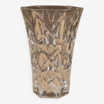 Vase en verre ciselé